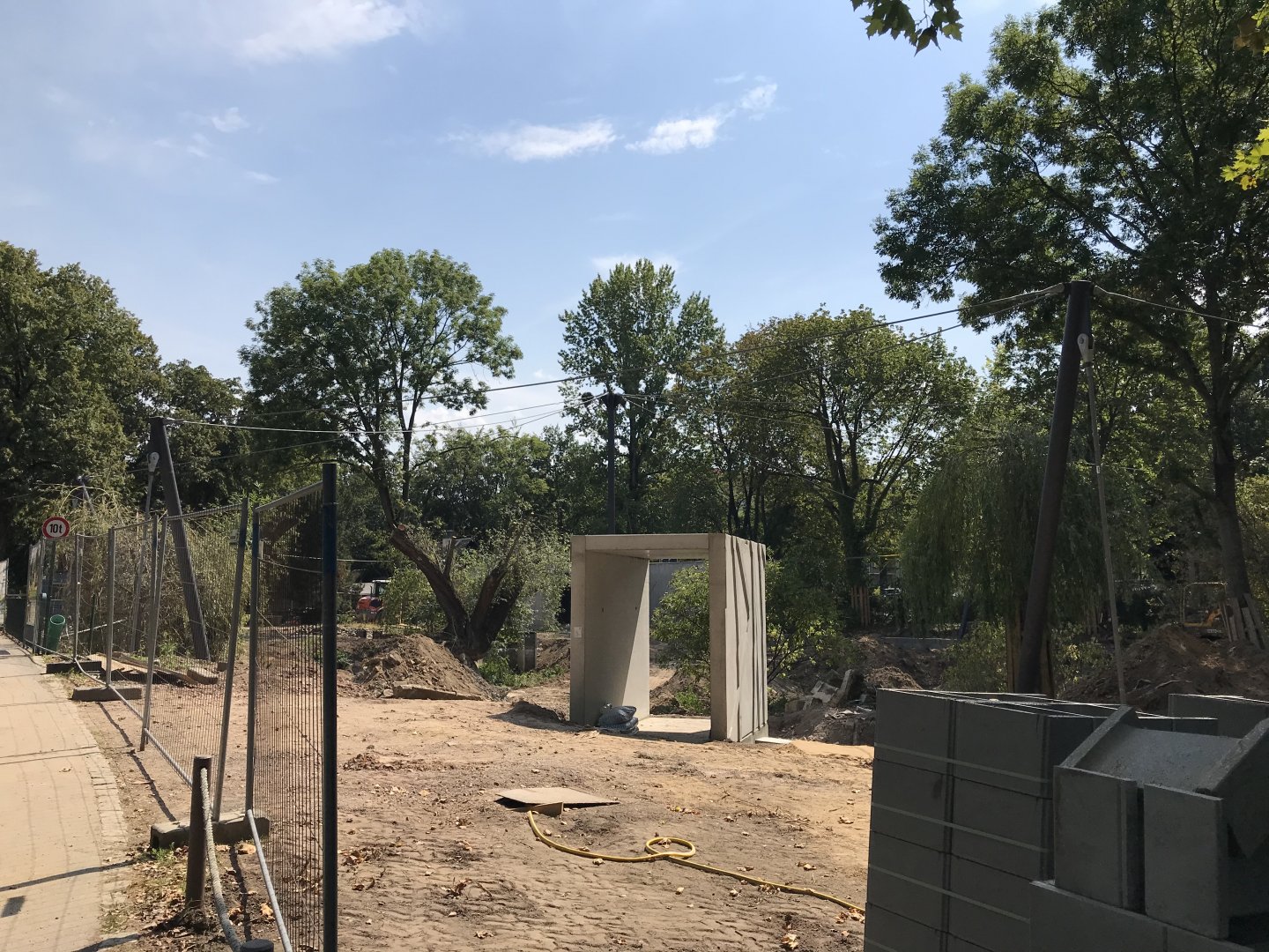 Flamingo aviary building site