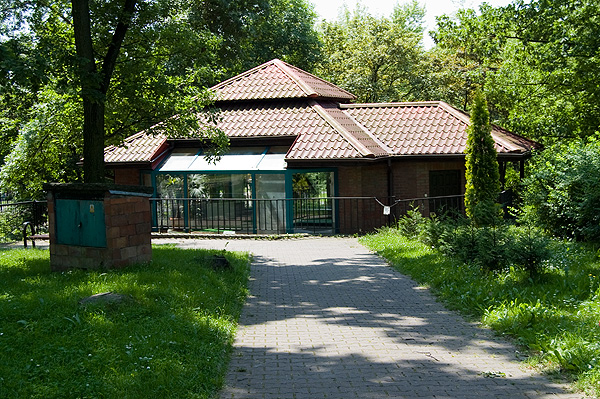 flamingo's indoor enclosure