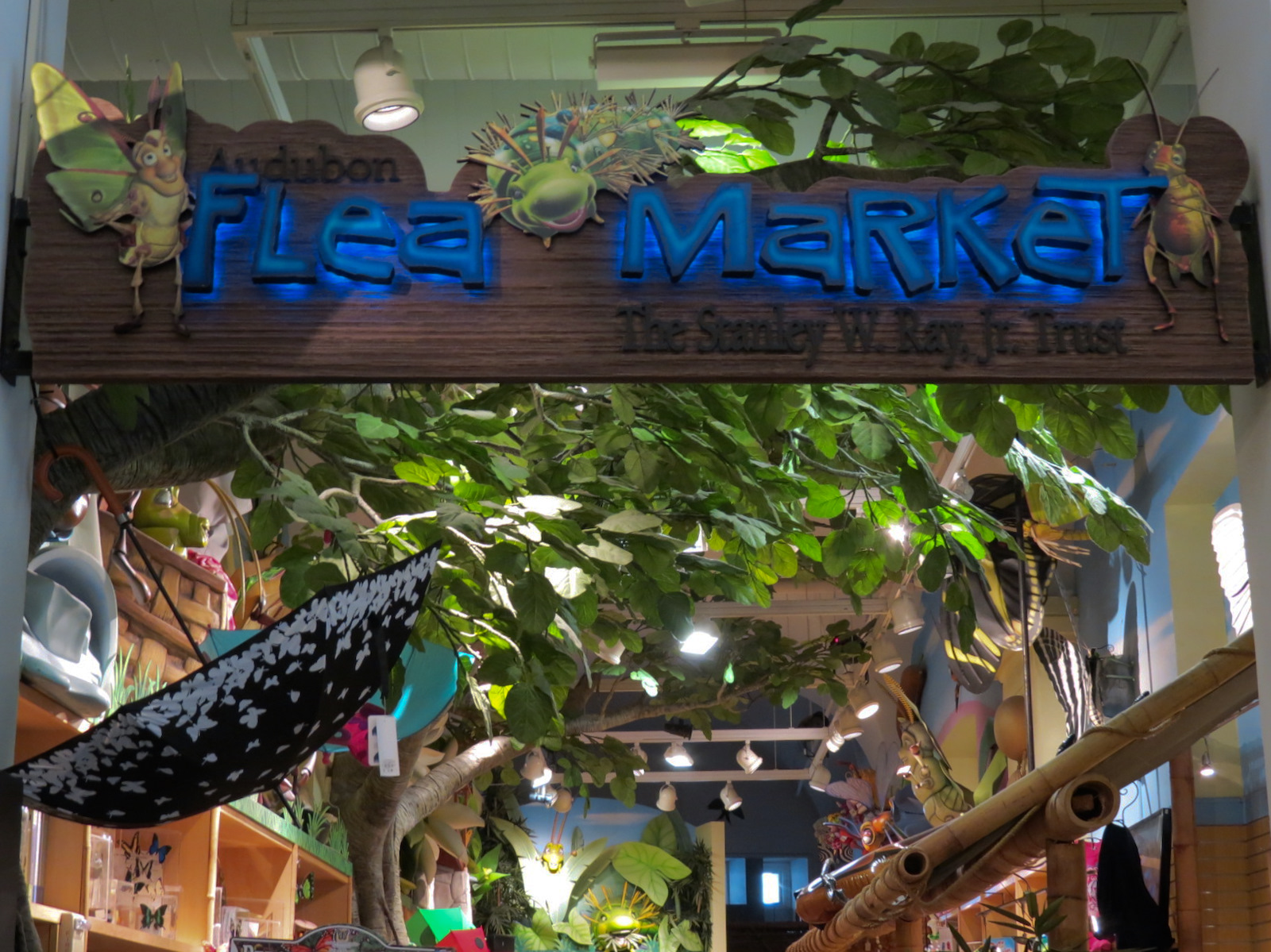 Flea Market - Shop Sign