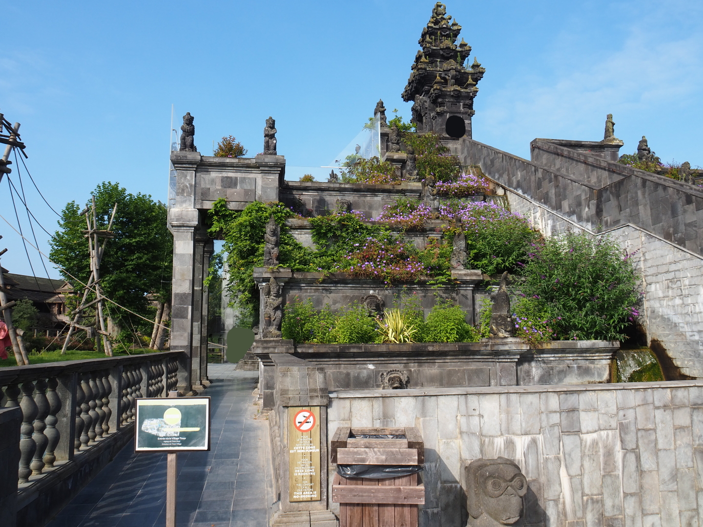 Flower Temple - Sumatran orangutan house, 2021-09-02