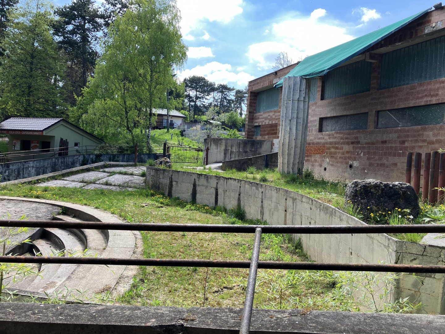 Former African elephant exhibit-09/2023