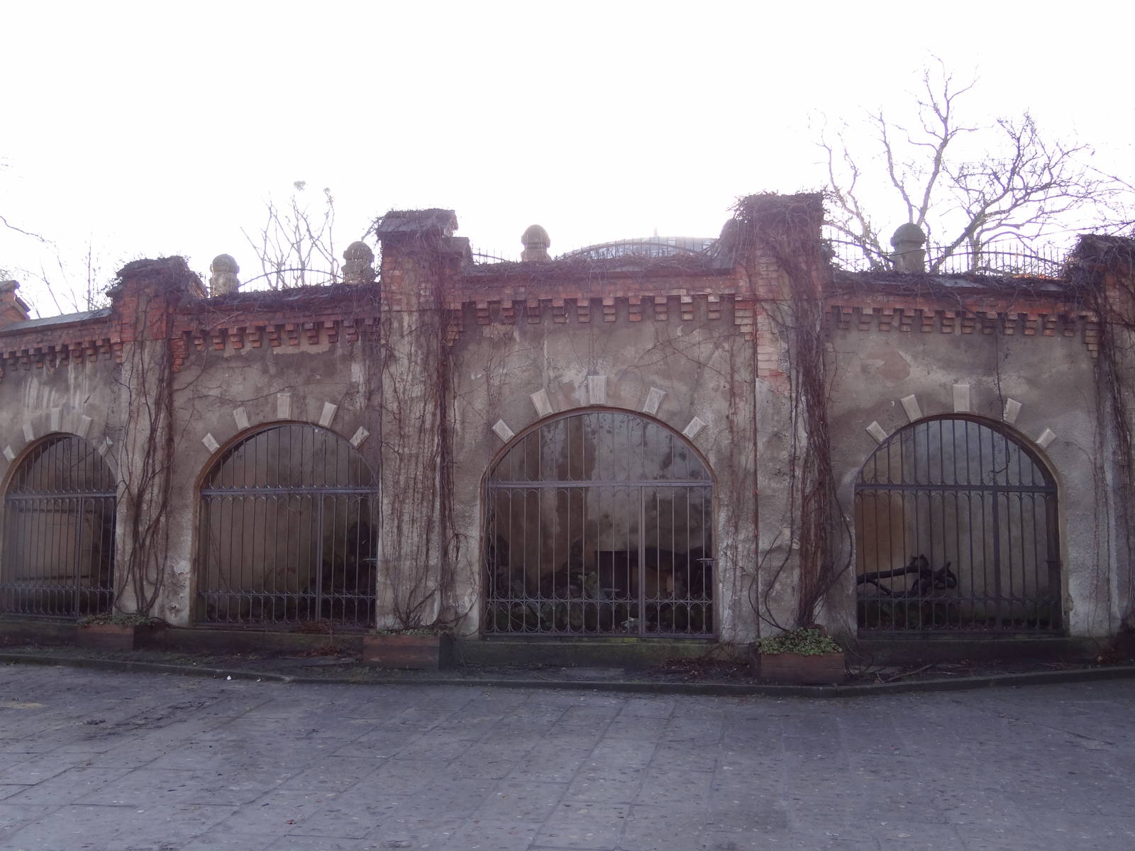 Former Bears Grottoes