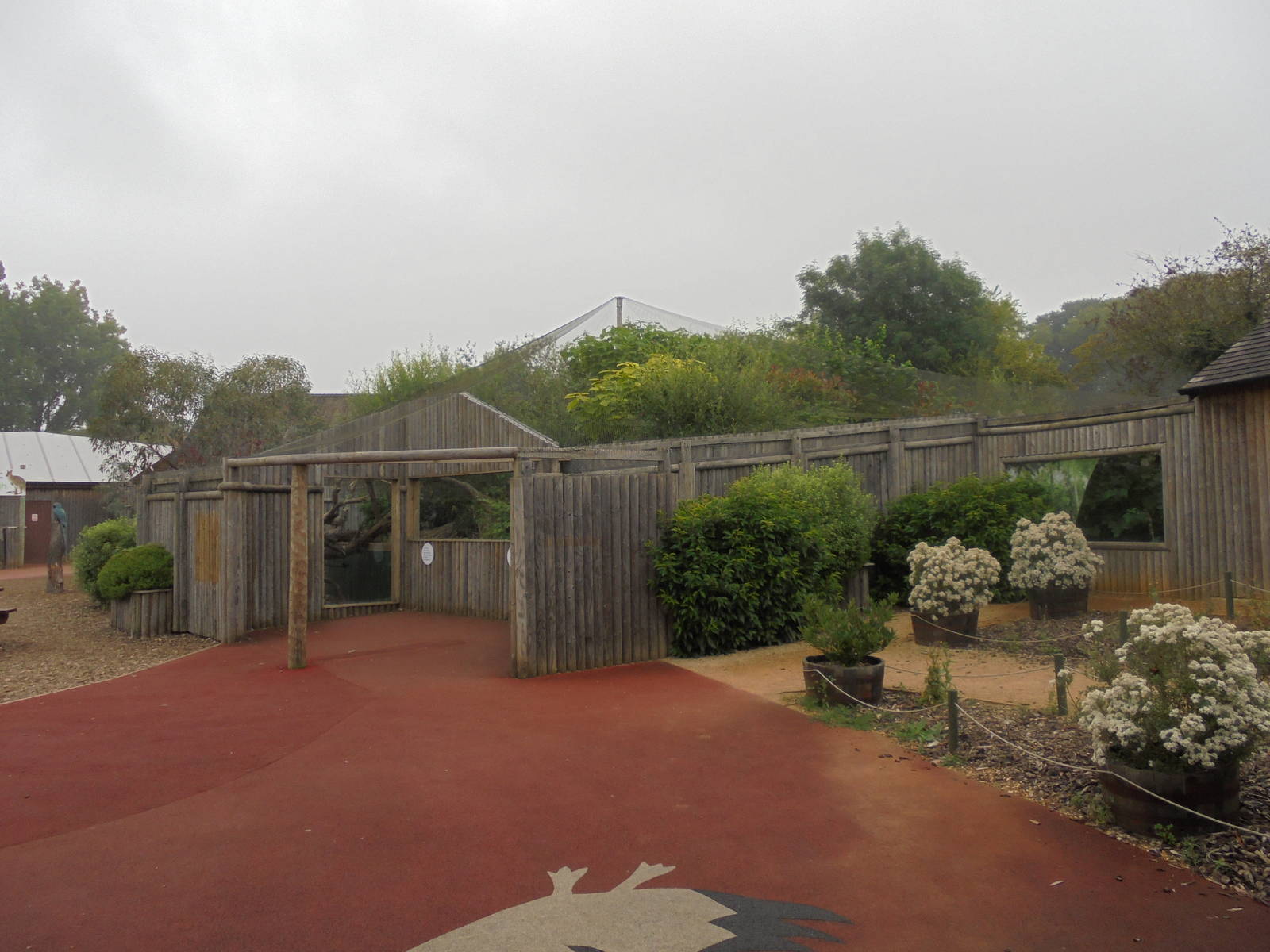 Former enclosure for birds, primates etc 2015