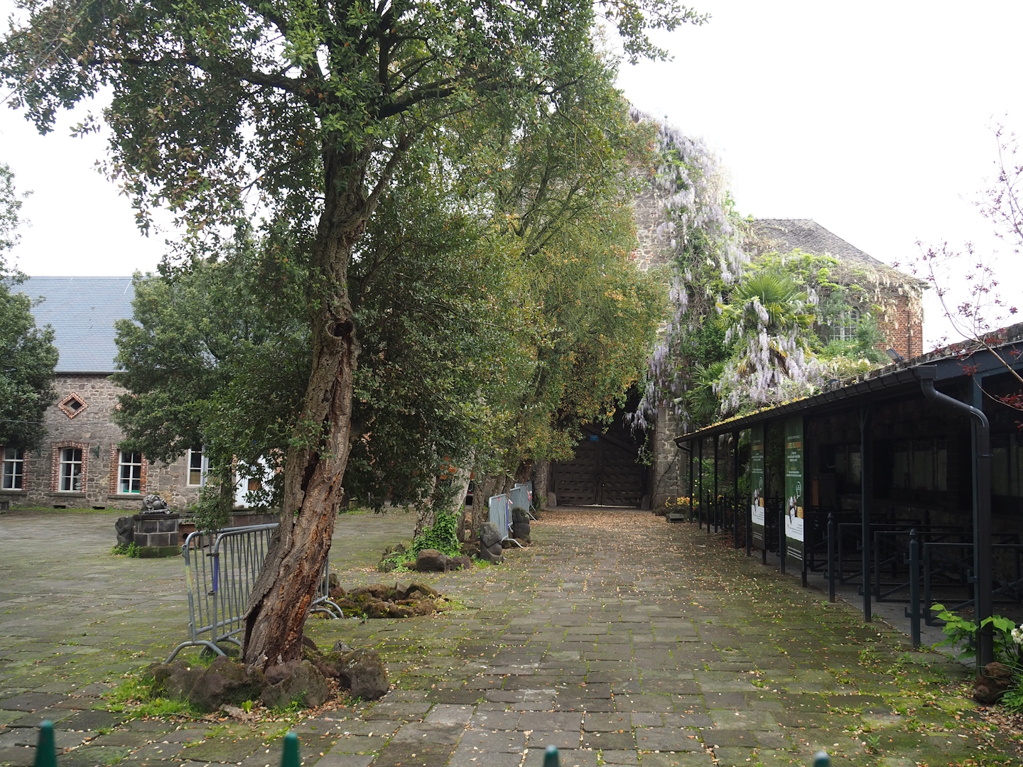 Former entrance area, 2023-05-15