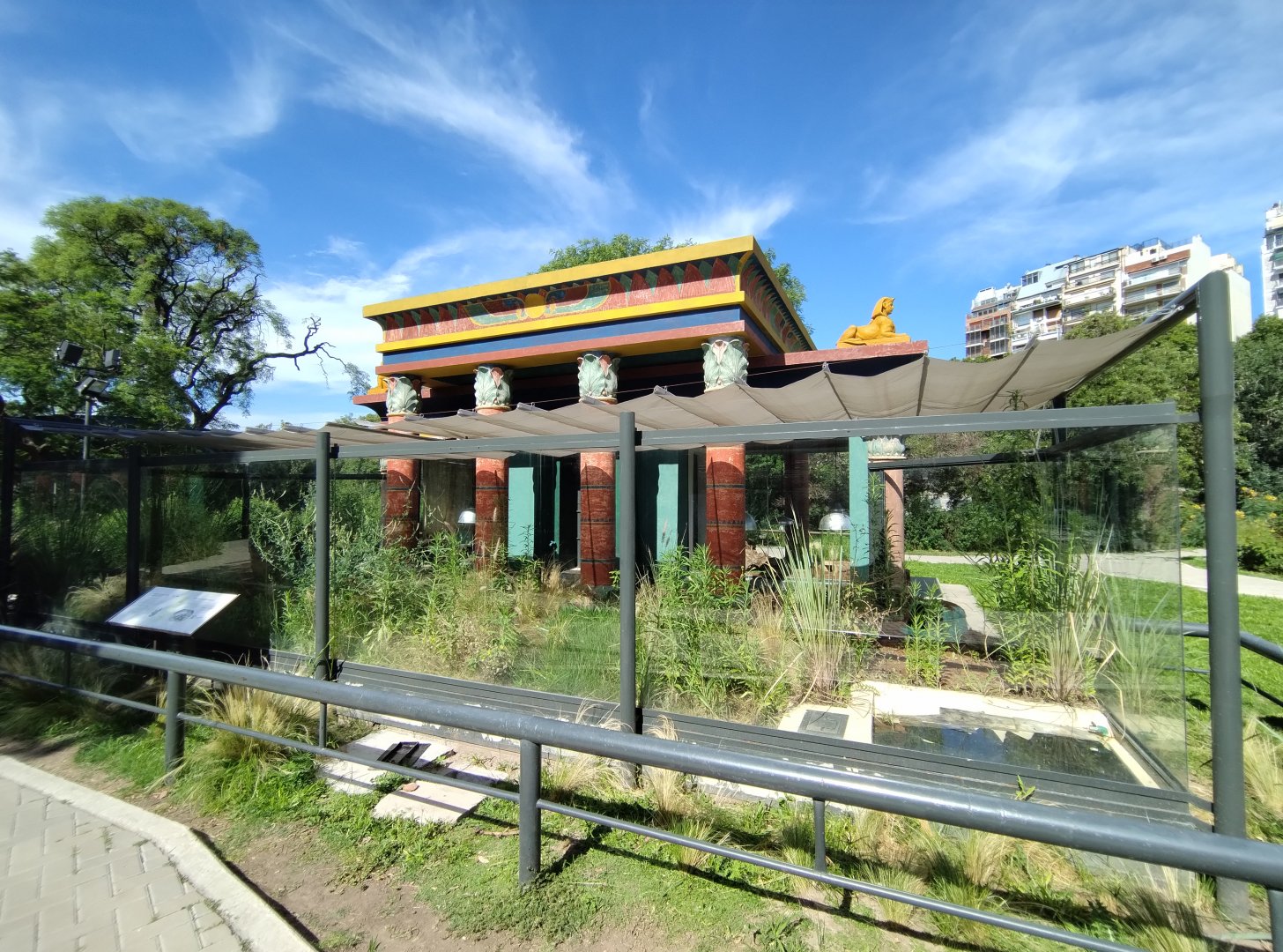 Former mandrill exhibit - Ecoparque BA