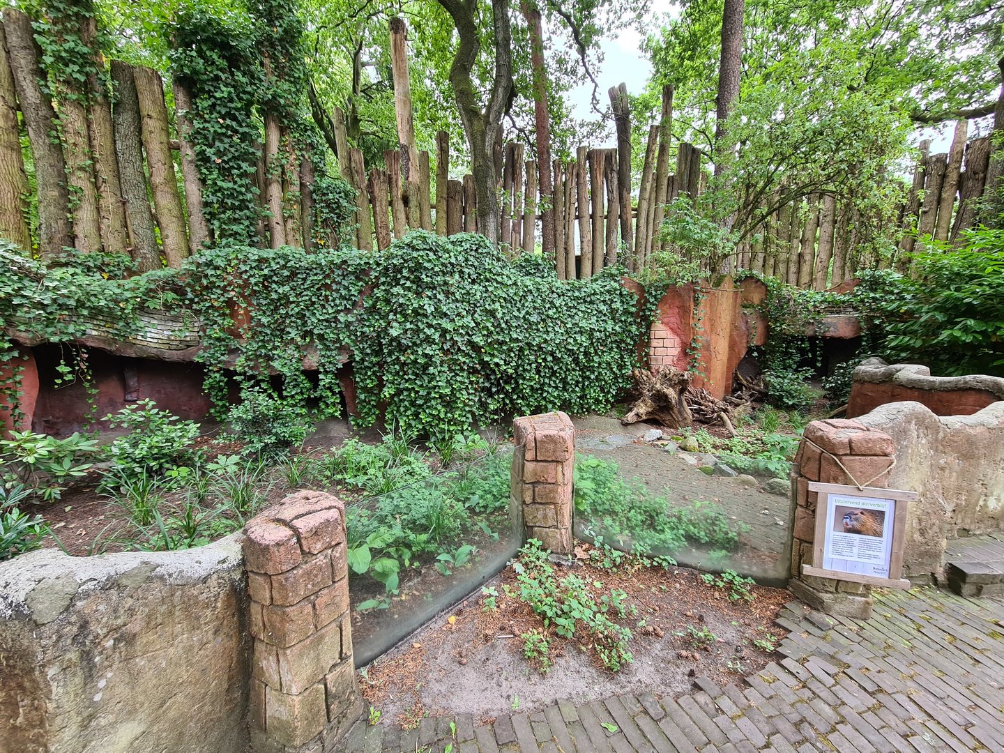 Former Nutria enclosure