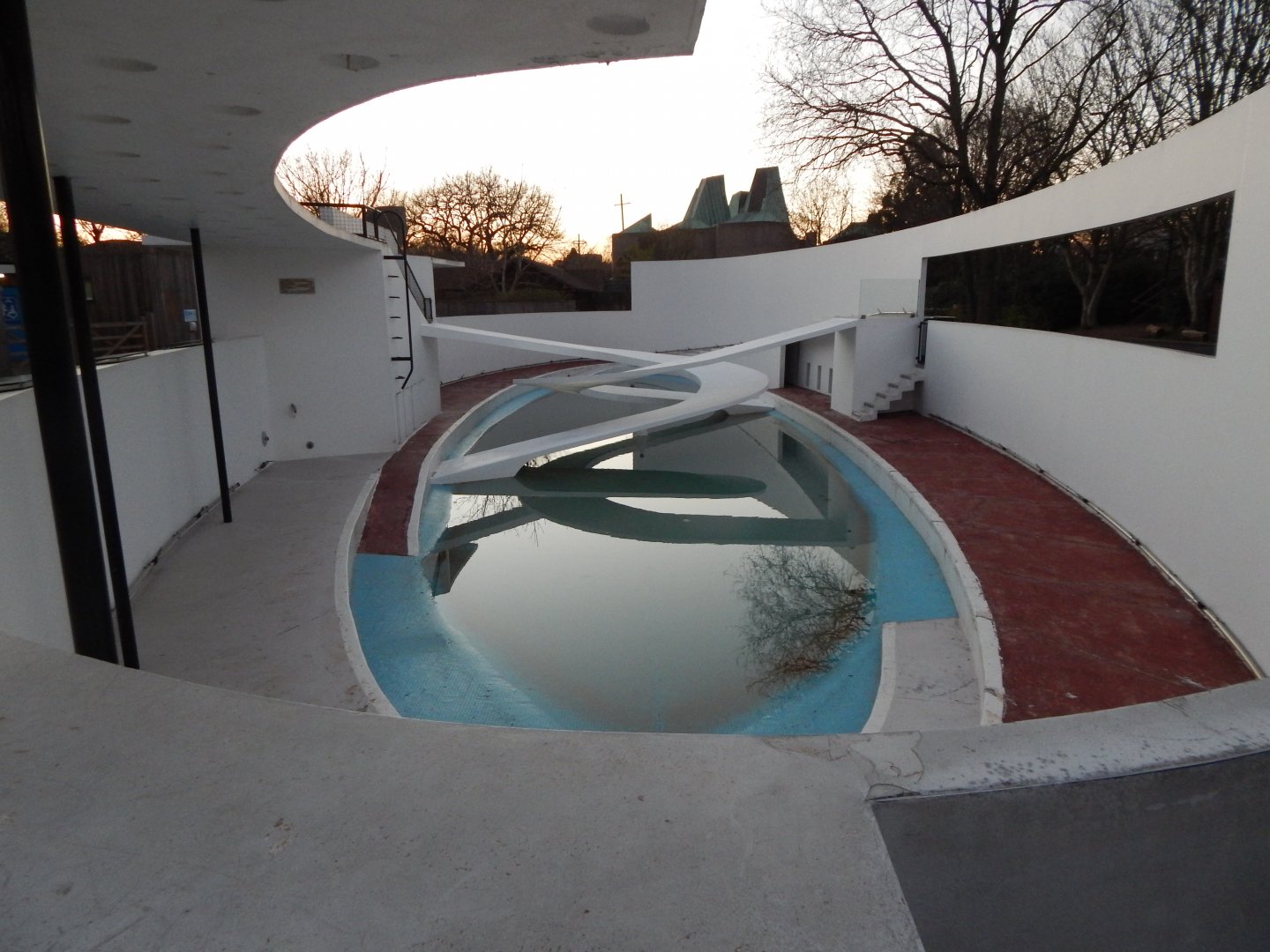 Former penguin enclosure (evening) 180322