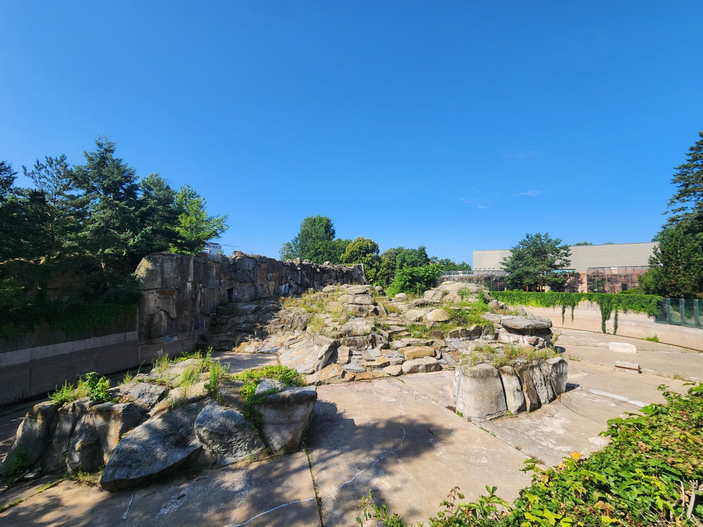 Former Polar Bear Exhibit