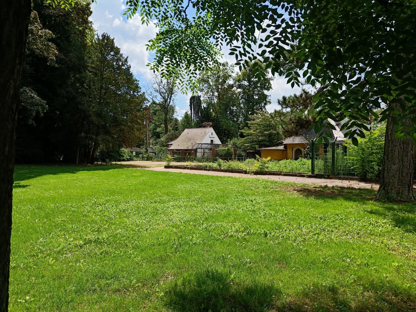 Former Zoo de l'Orangerie