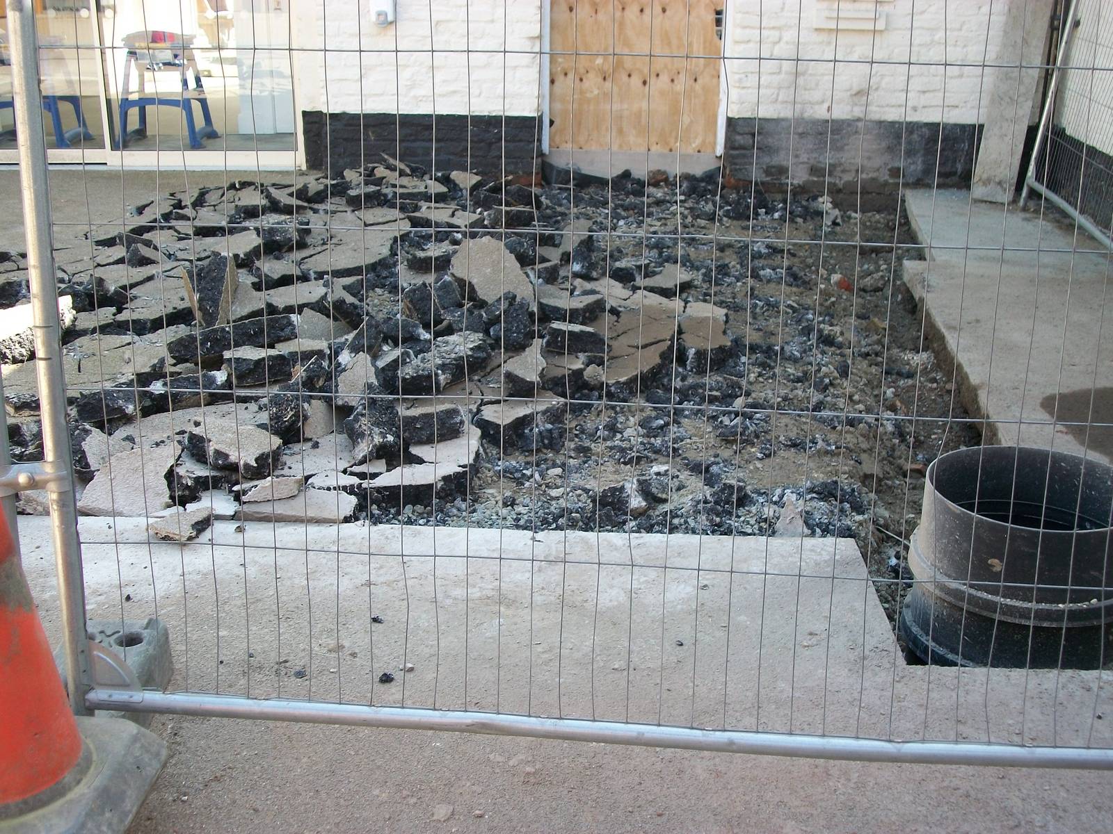 Former zoo yard excavated again, 2nd May 2014