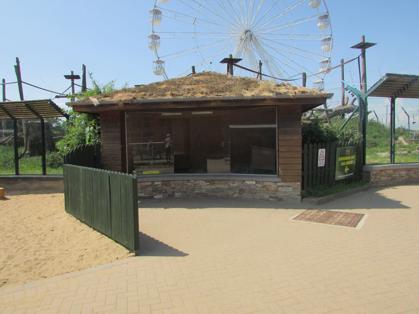Fota Wildlife Park - Meerkat indoor quarter