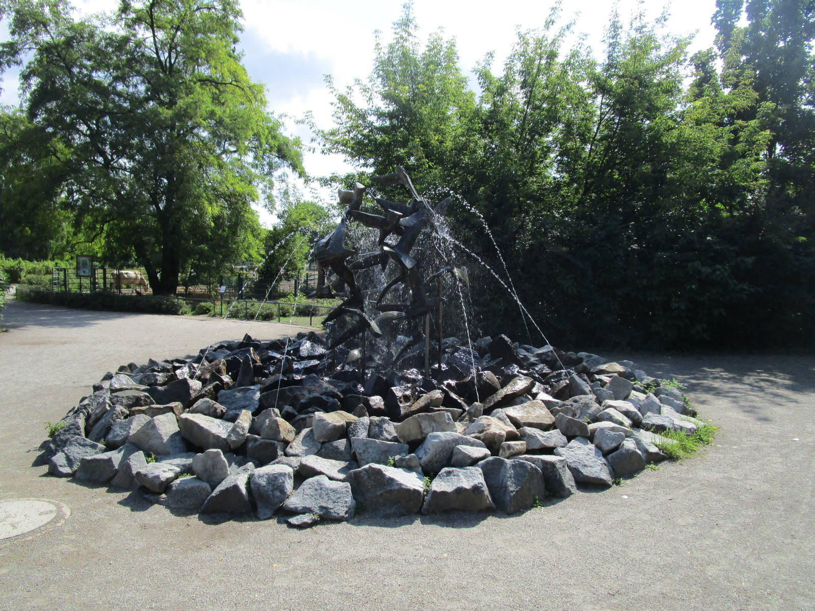Fountain by Seabird Aviary