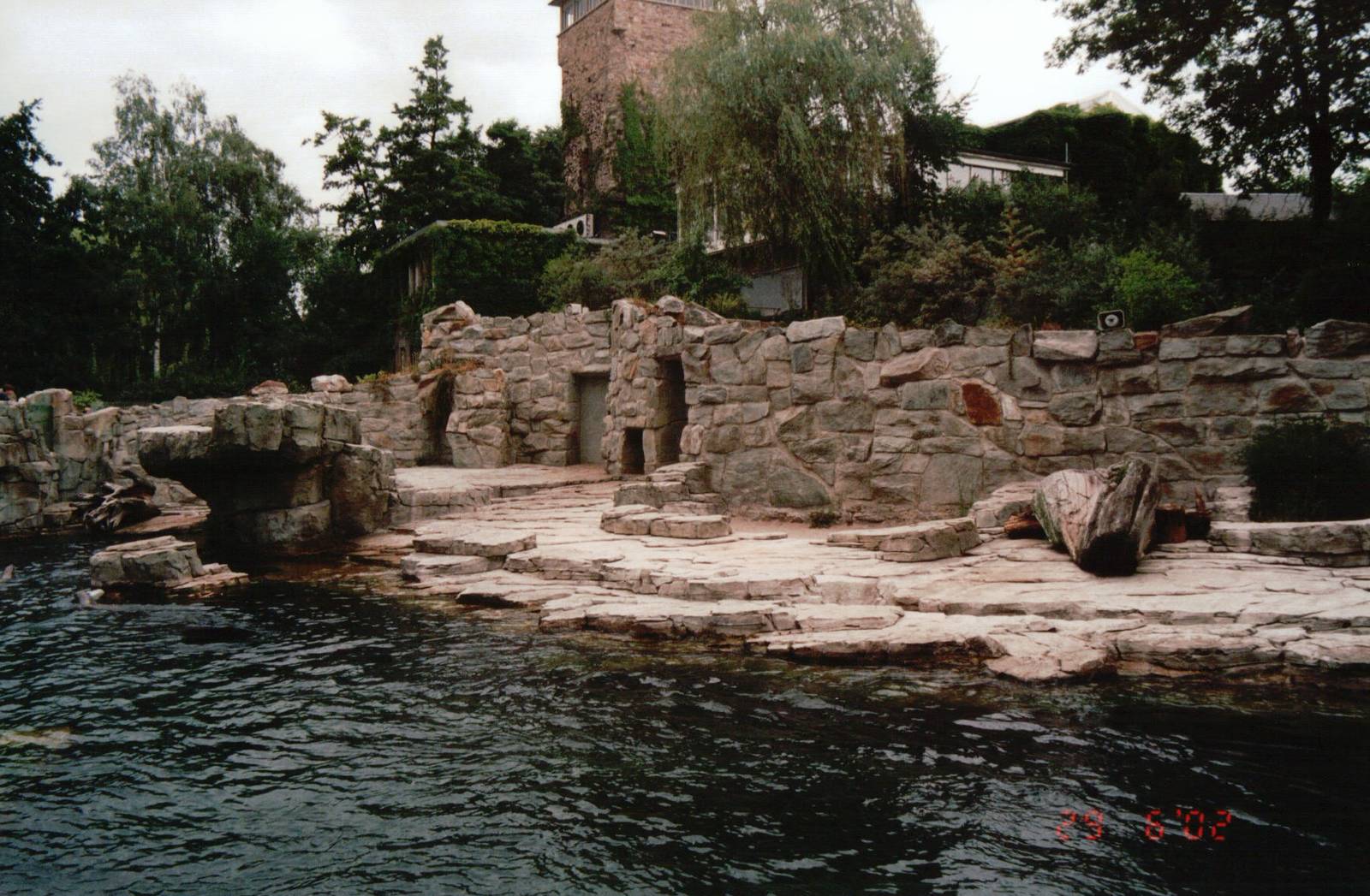 Frankfurt Zoo 2002 - Part of the Cape Fur Seal exhibit