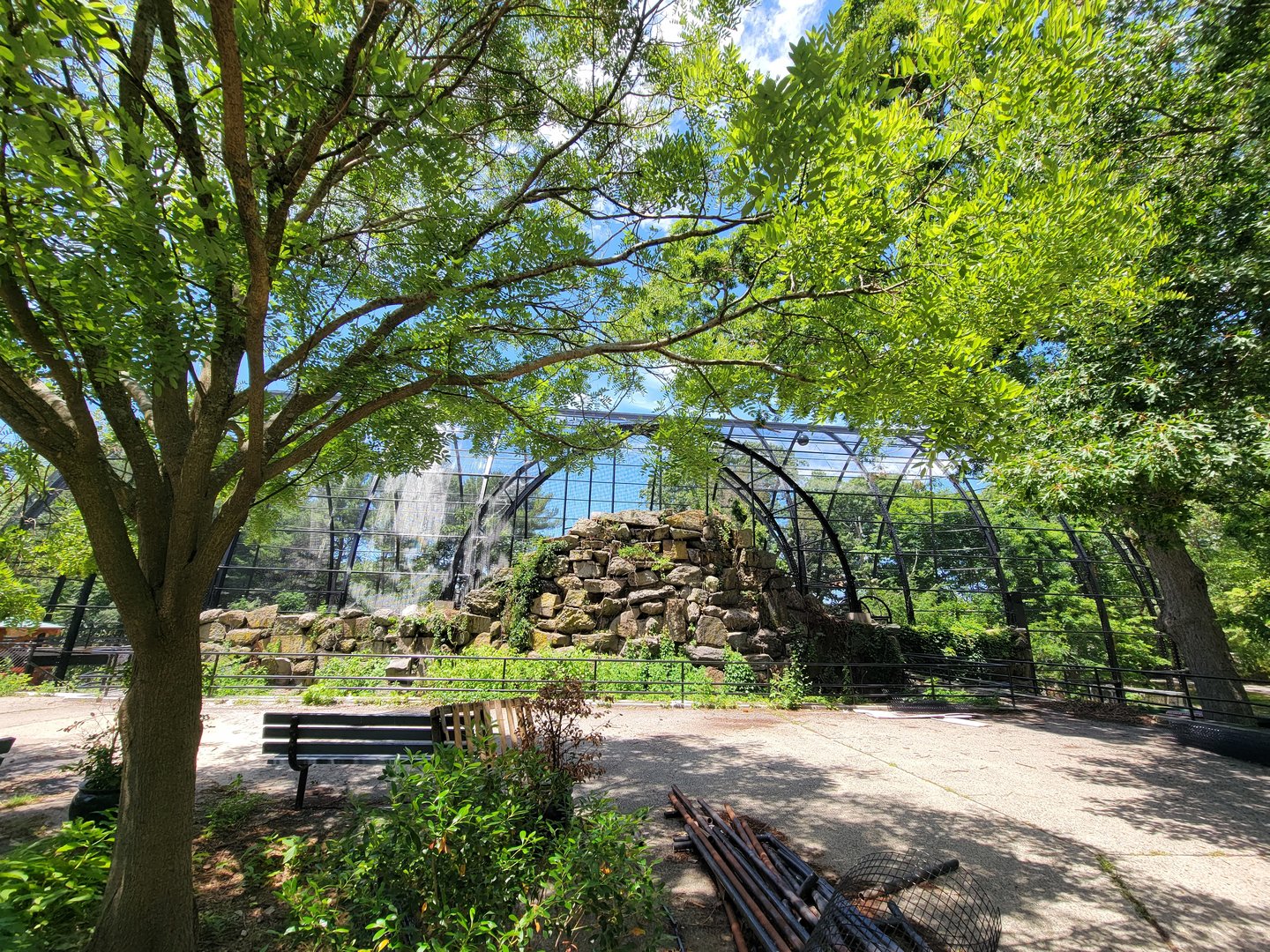 Franklin Park 7/22 - Not sure what this previously held? Closed off.