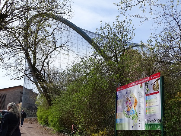 Free-flight aviary (04/22) (species list in description)