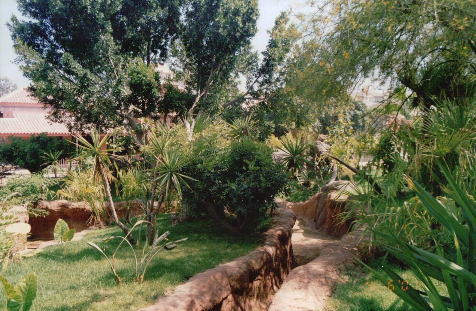 Fuengirola Zoo 2001 - Future mixed Lemur exhibit