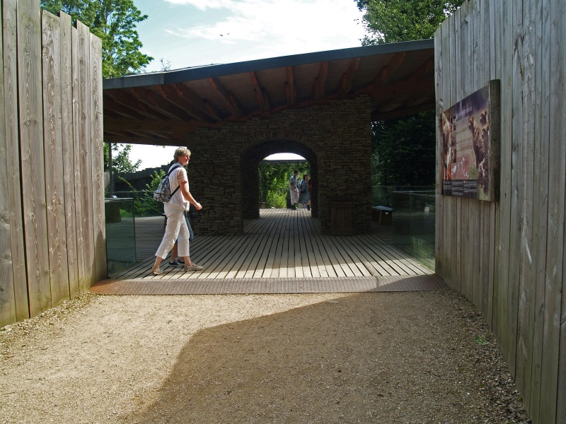 GaiaZoo History: Wolf & lynx viewing shelter