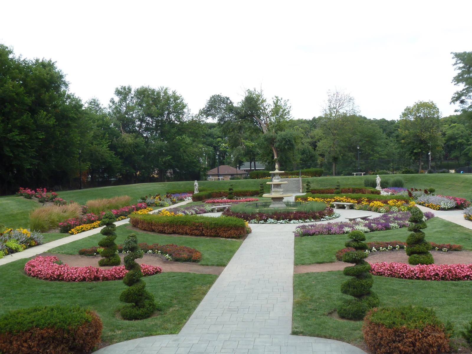 Garden (just outside the zoo grounds)