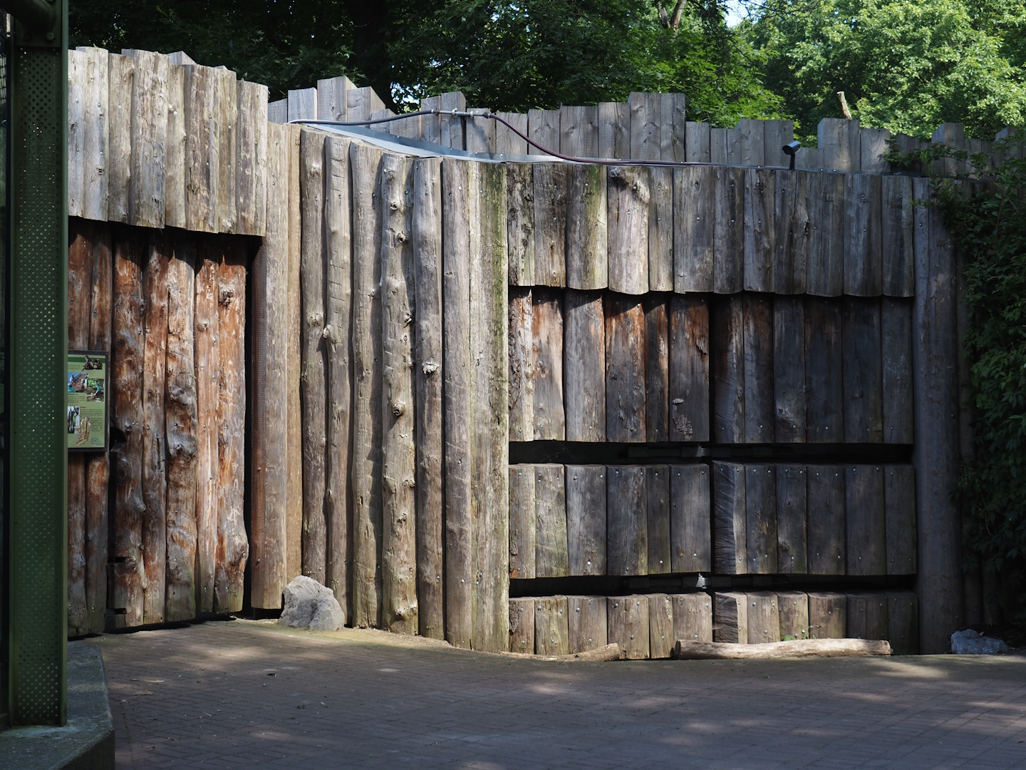 Gates to off-show primate areas, 2024-06-08