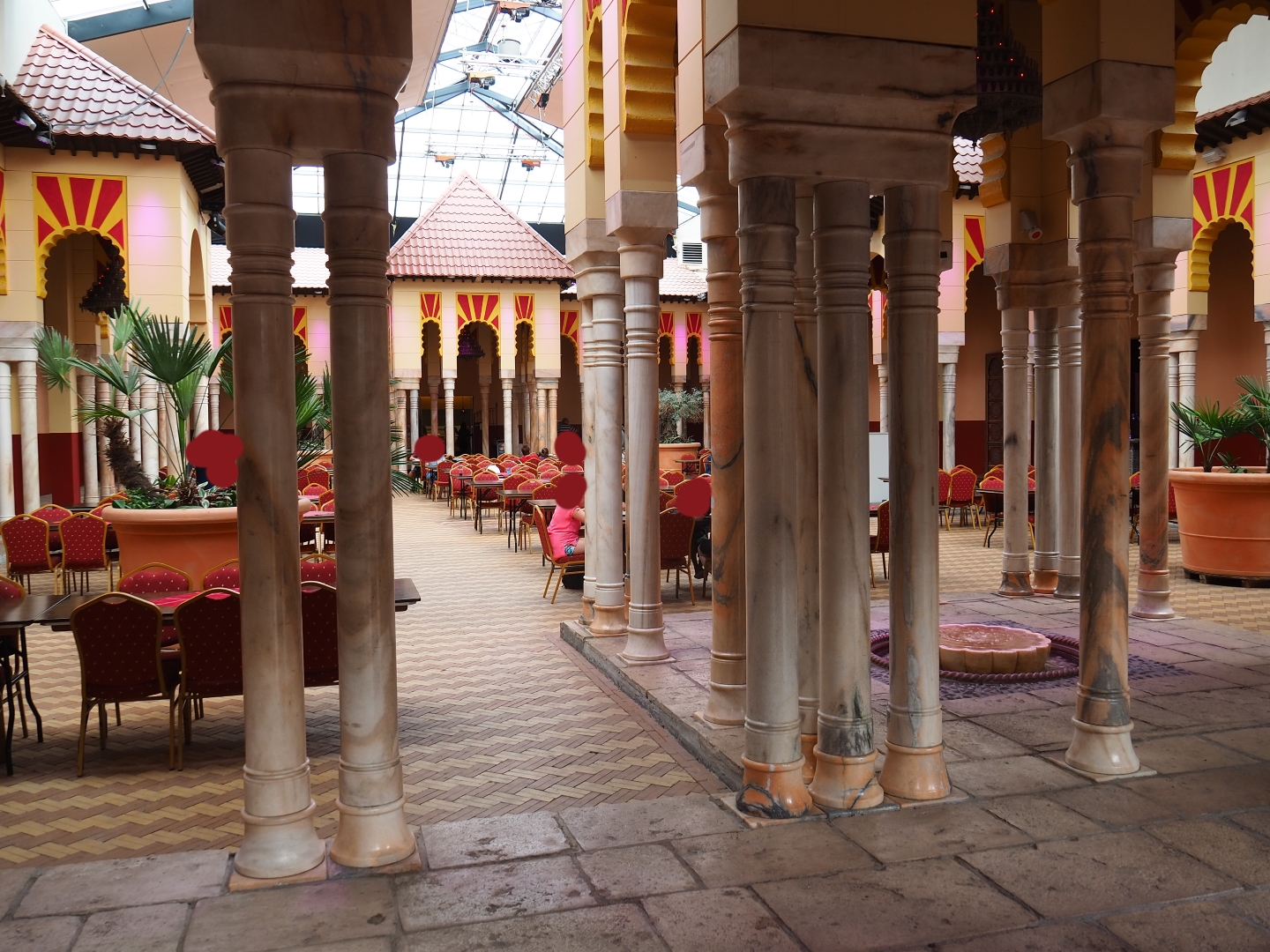 Gaudy Spanish restaurant interior (Aug 28th, 2018)