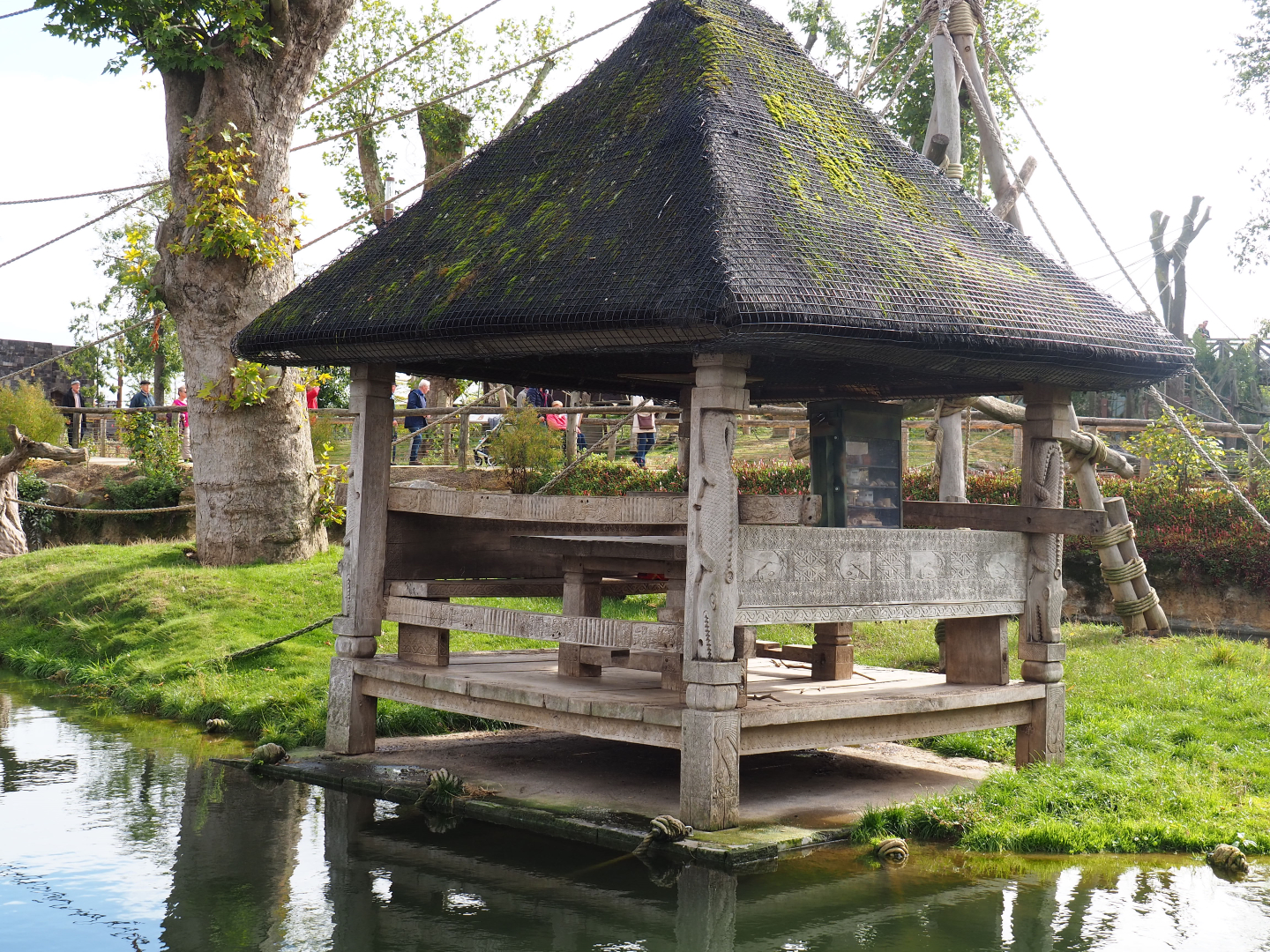 Gazebo on the Sumatran orangutan island - Almost identical to  the picnic gazebos for the visitors, 2019-10-04