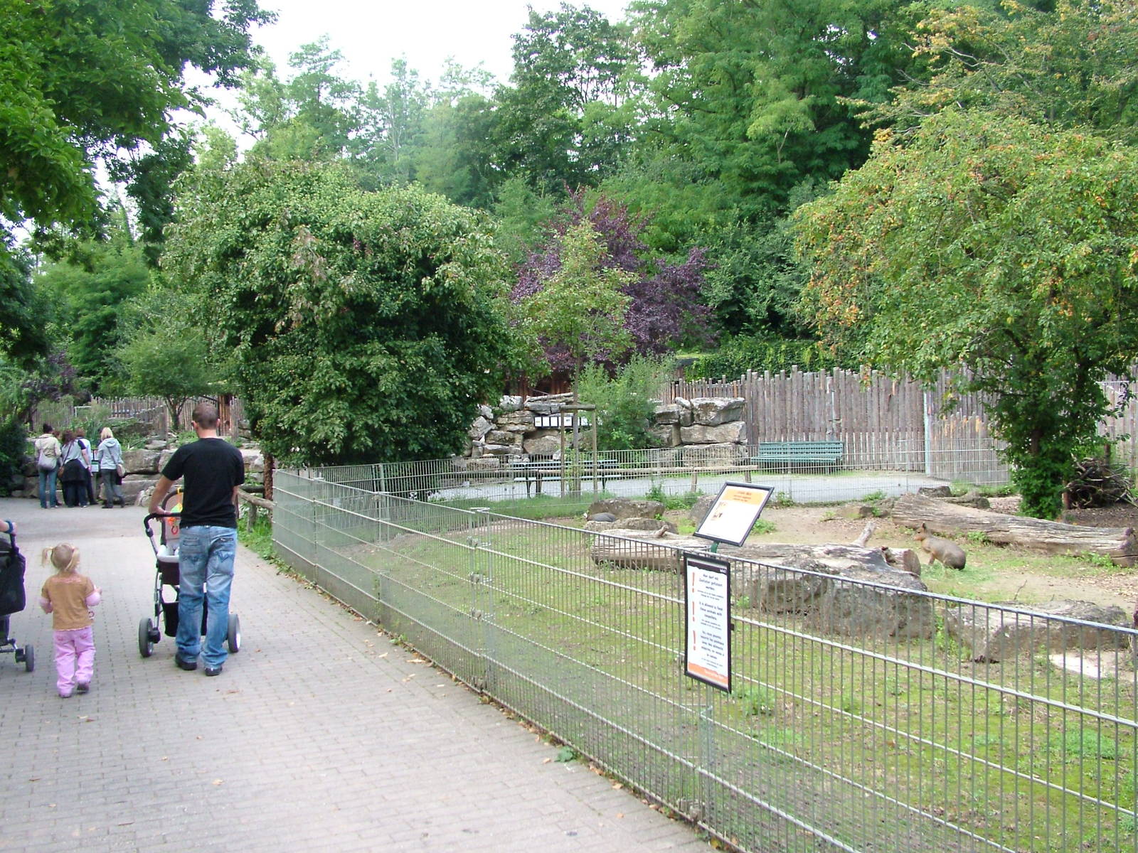 General View at Landau Zoo, 04/09/10