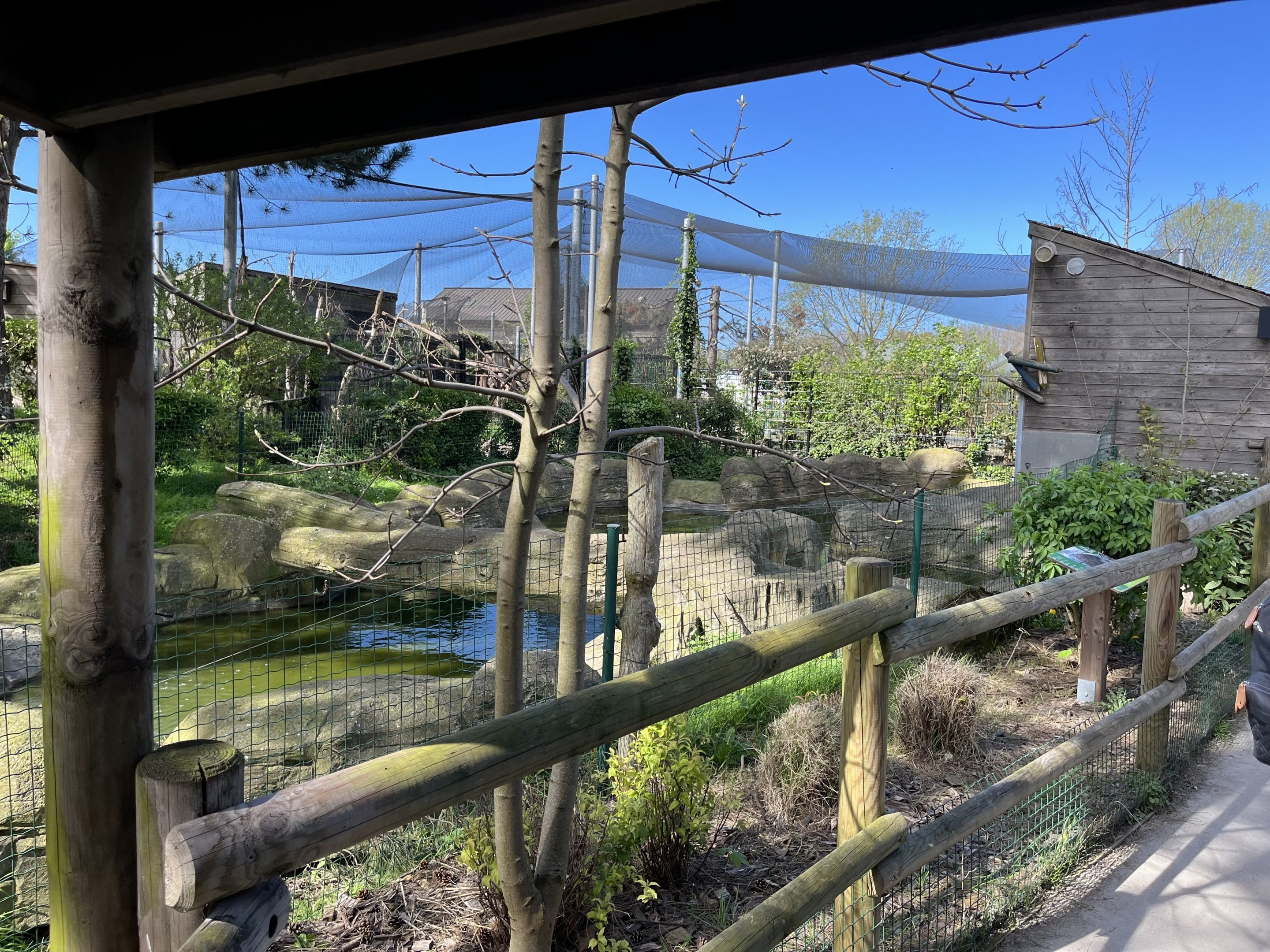 General view looking towards beaver enclosure / walkthrough aviary - Bio-Topia Fort-Mardyck