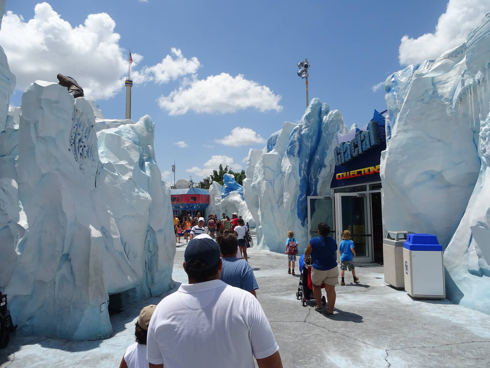 General View of Antarctica: Empire of the Penguin
