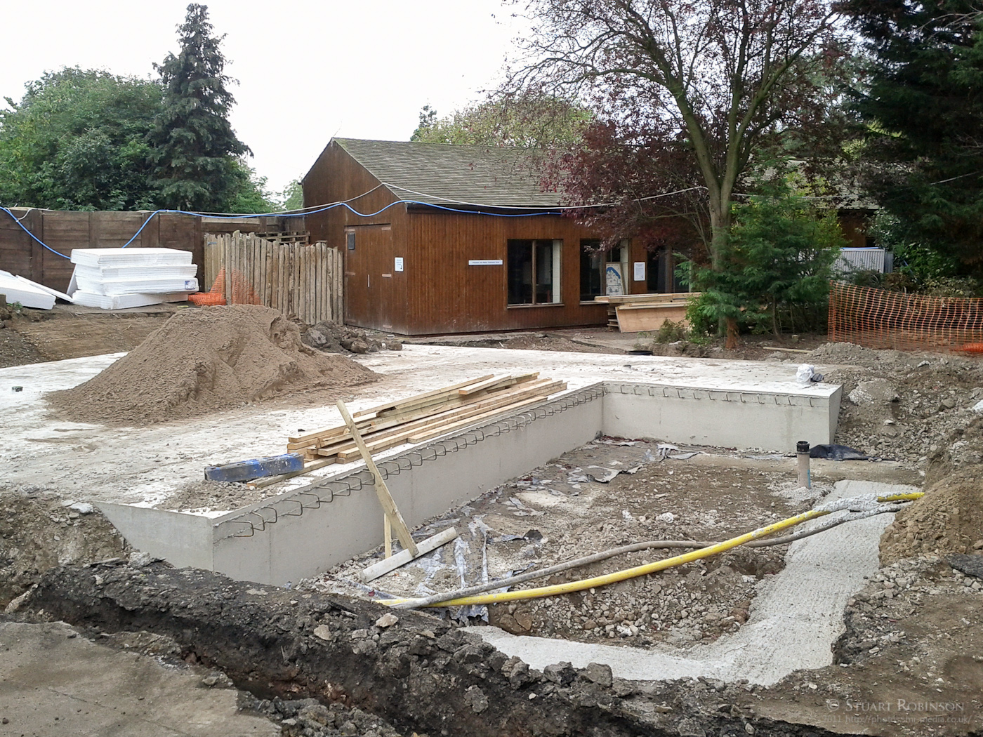 Giant Otter Development - 25/09/2011