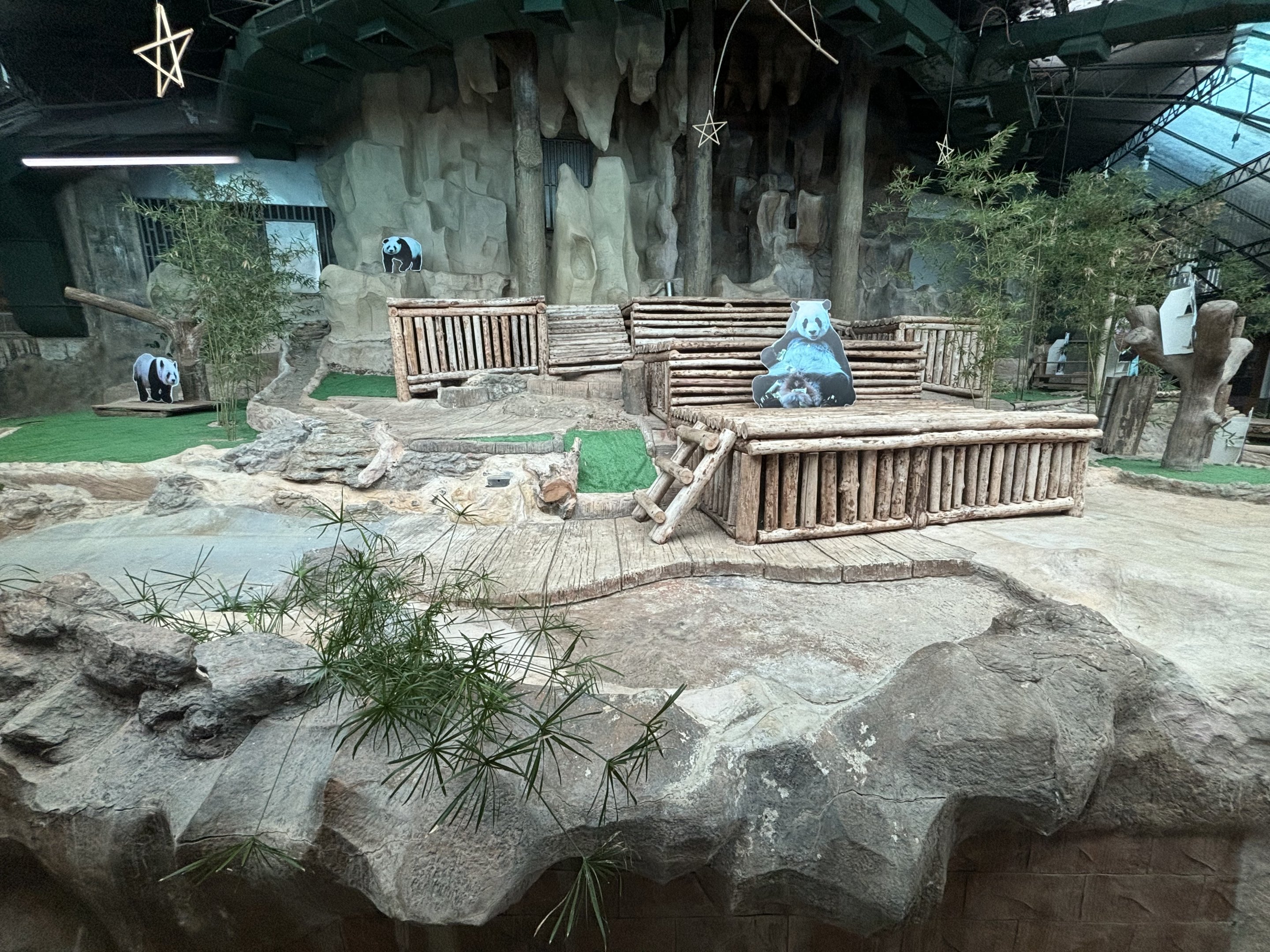 Giant Panda Exhibit - empty