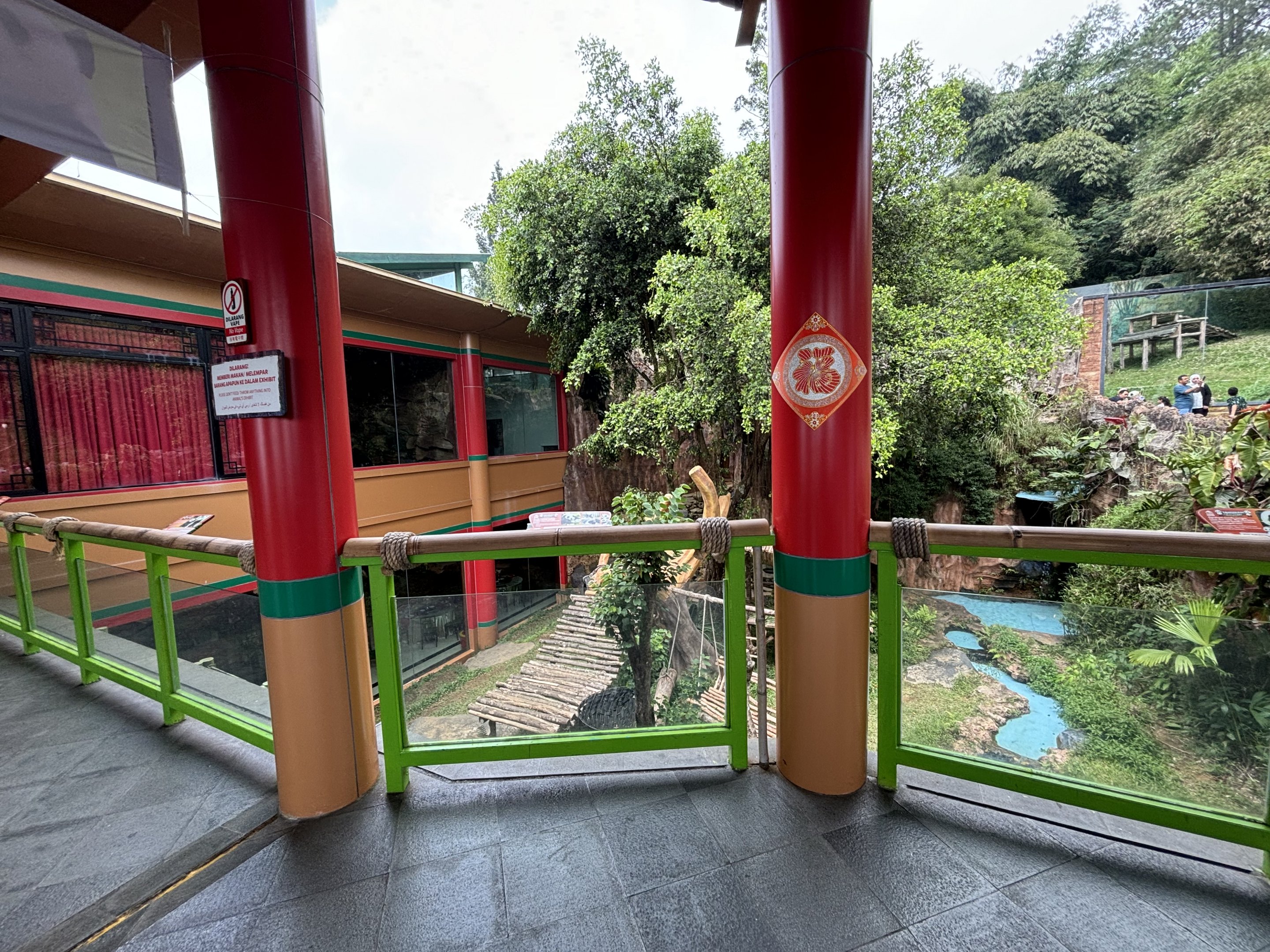 Giant Panda Exhibit - Giant Panda Complex