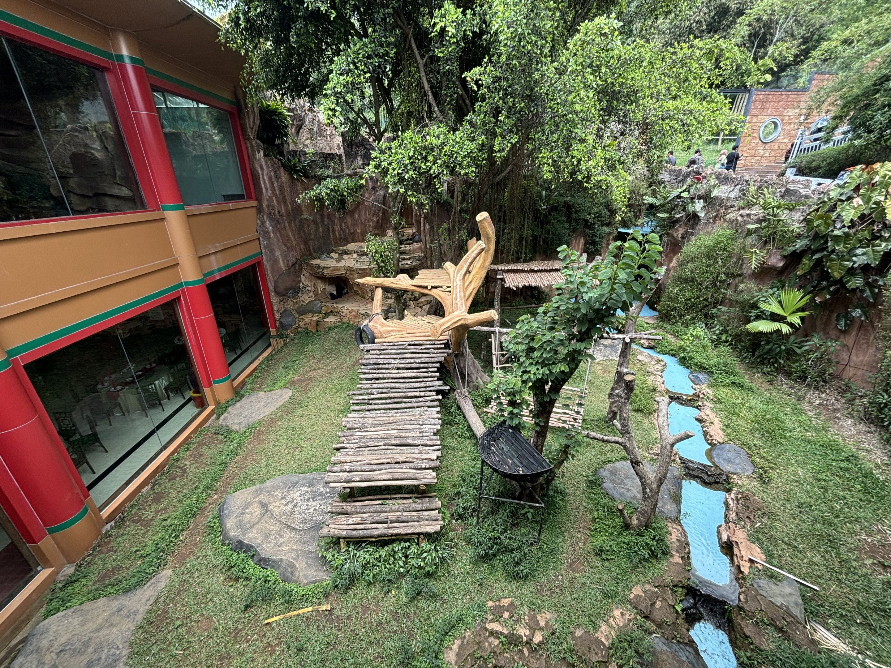 Giant Panda Exhibit - Giant Panda Complex