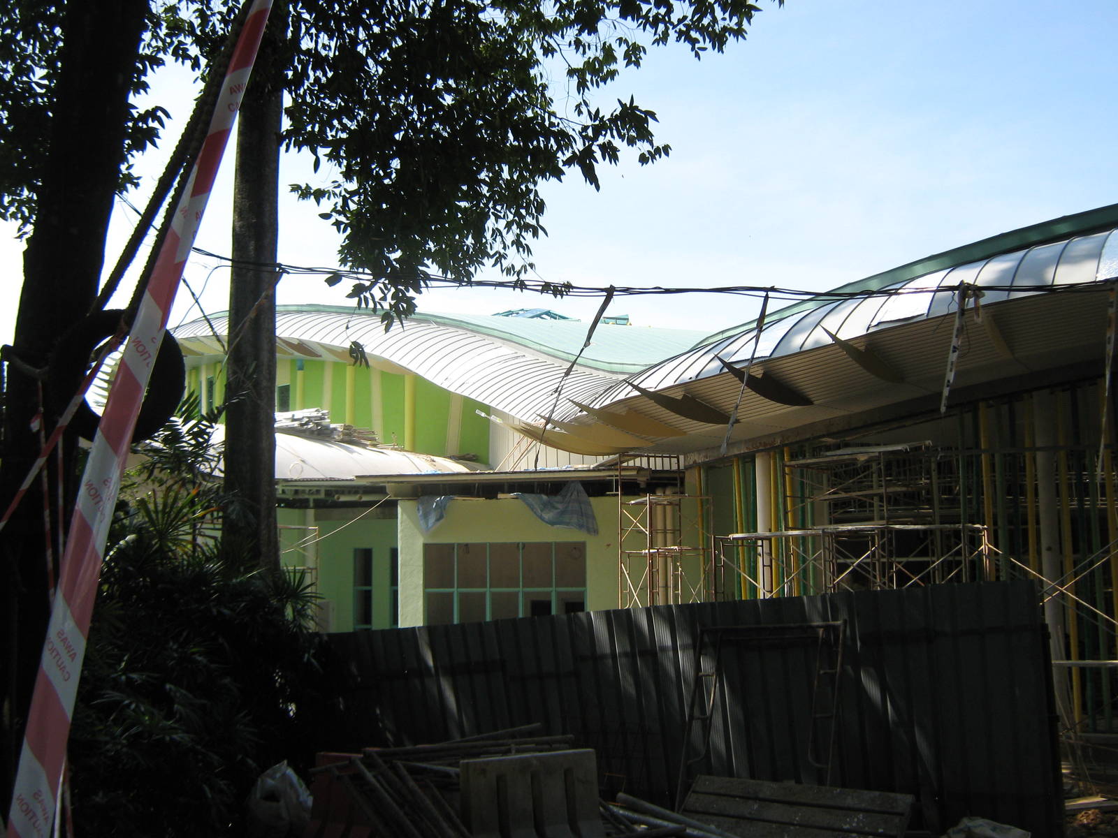 giant panda house, under construction