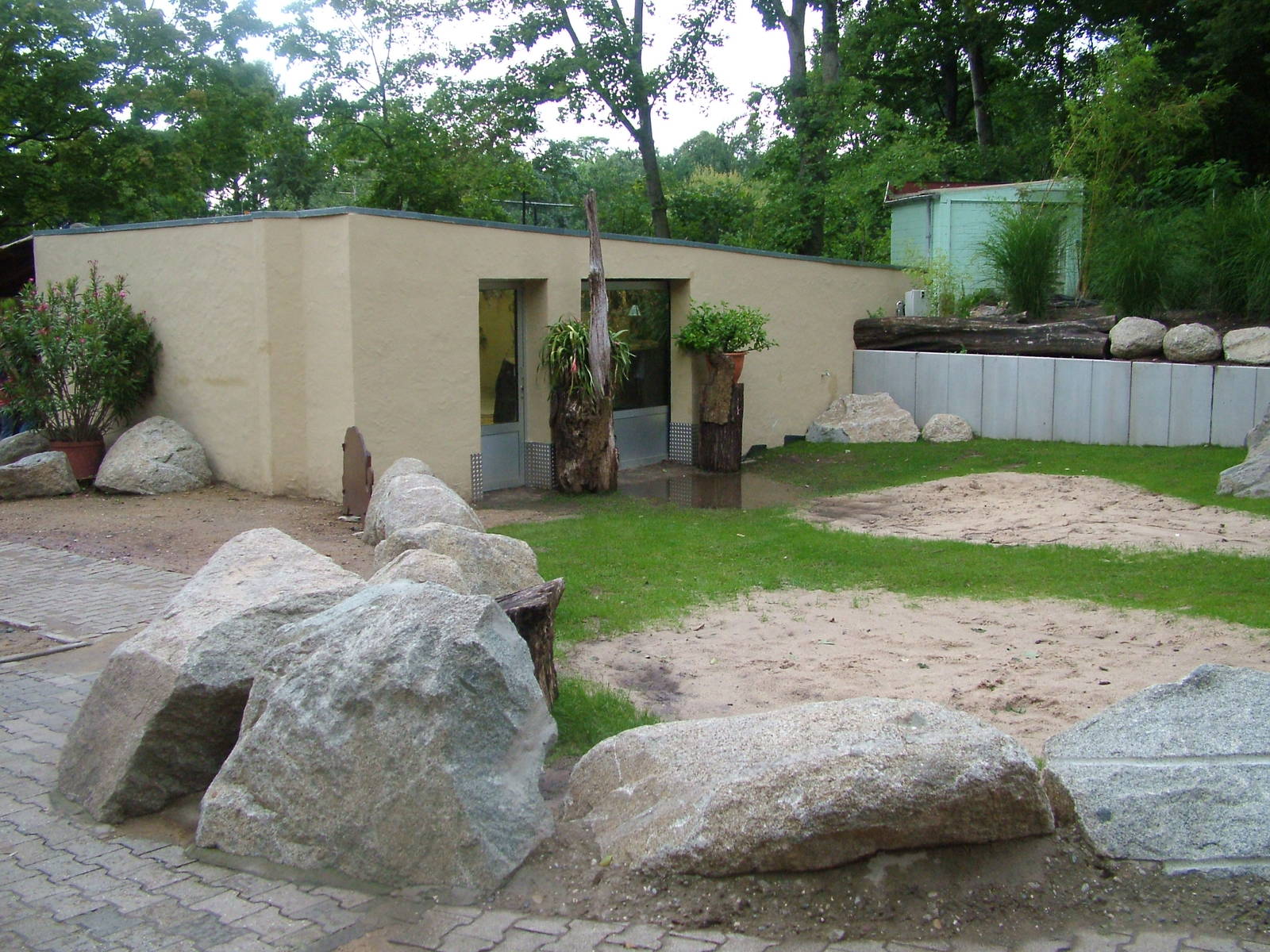 Giant Tortoise Exhibit at Darmstadt, 30/08/10