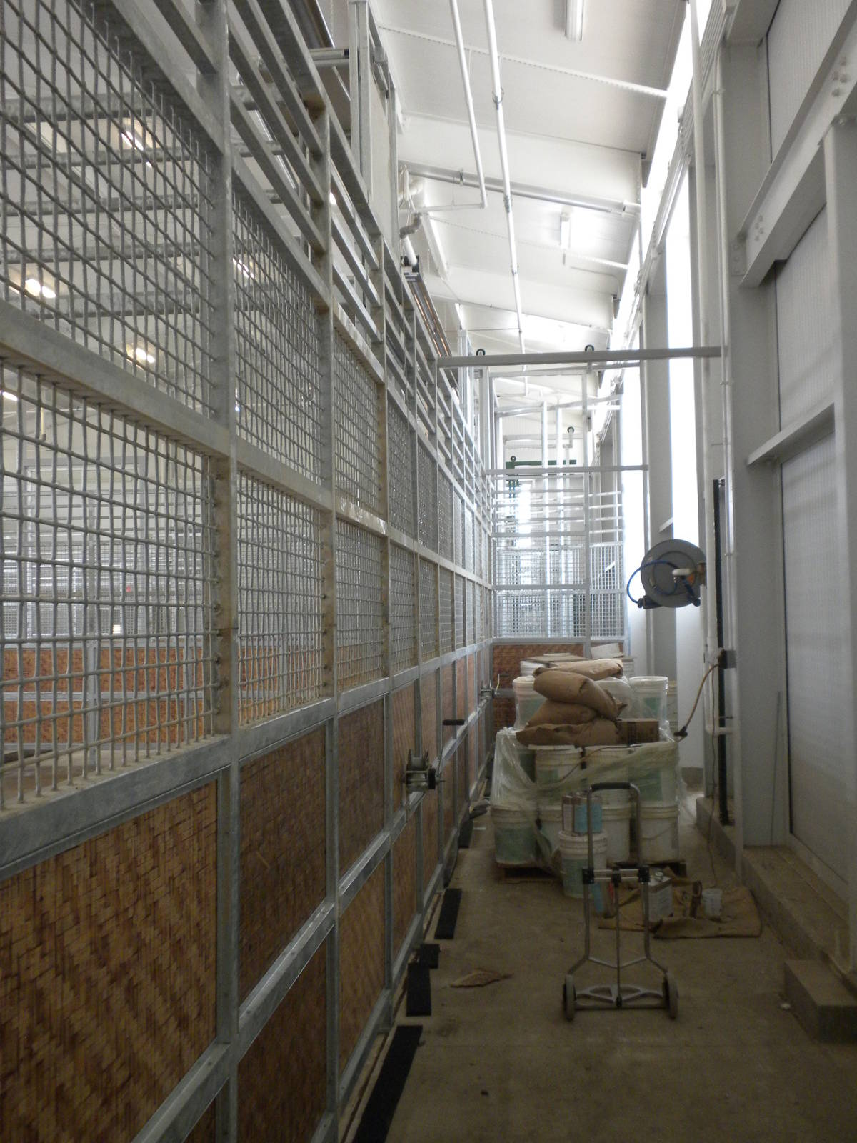 Giants of the Savanna - Giraffe barn