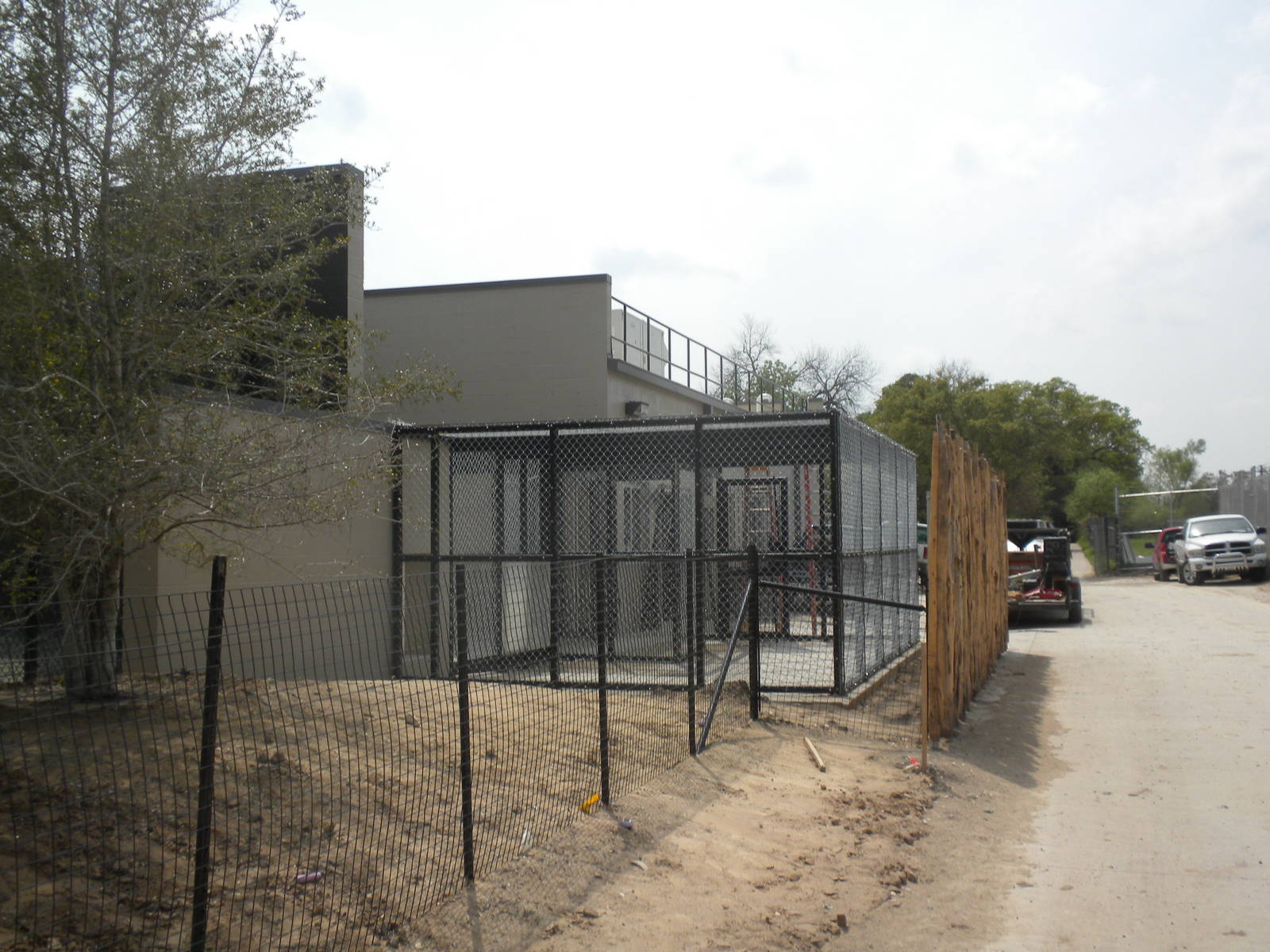 Giants of the Savanna - Predator yards and barn