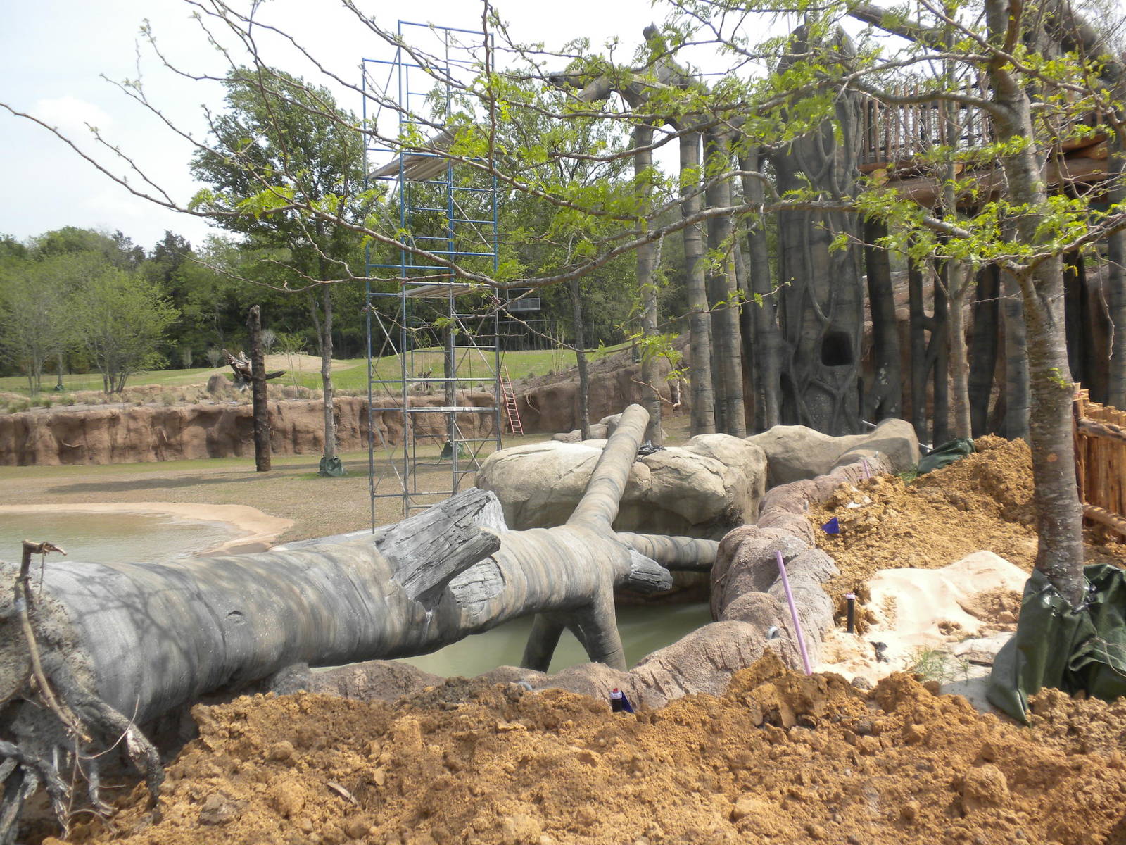Giants of the Savanna - Tembo Udango (elephant waterhole)