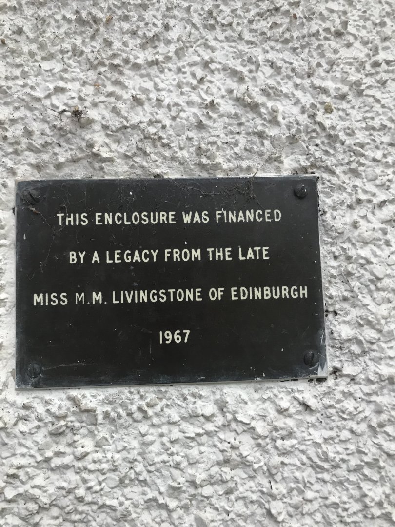 Gibbon enclosure plaque