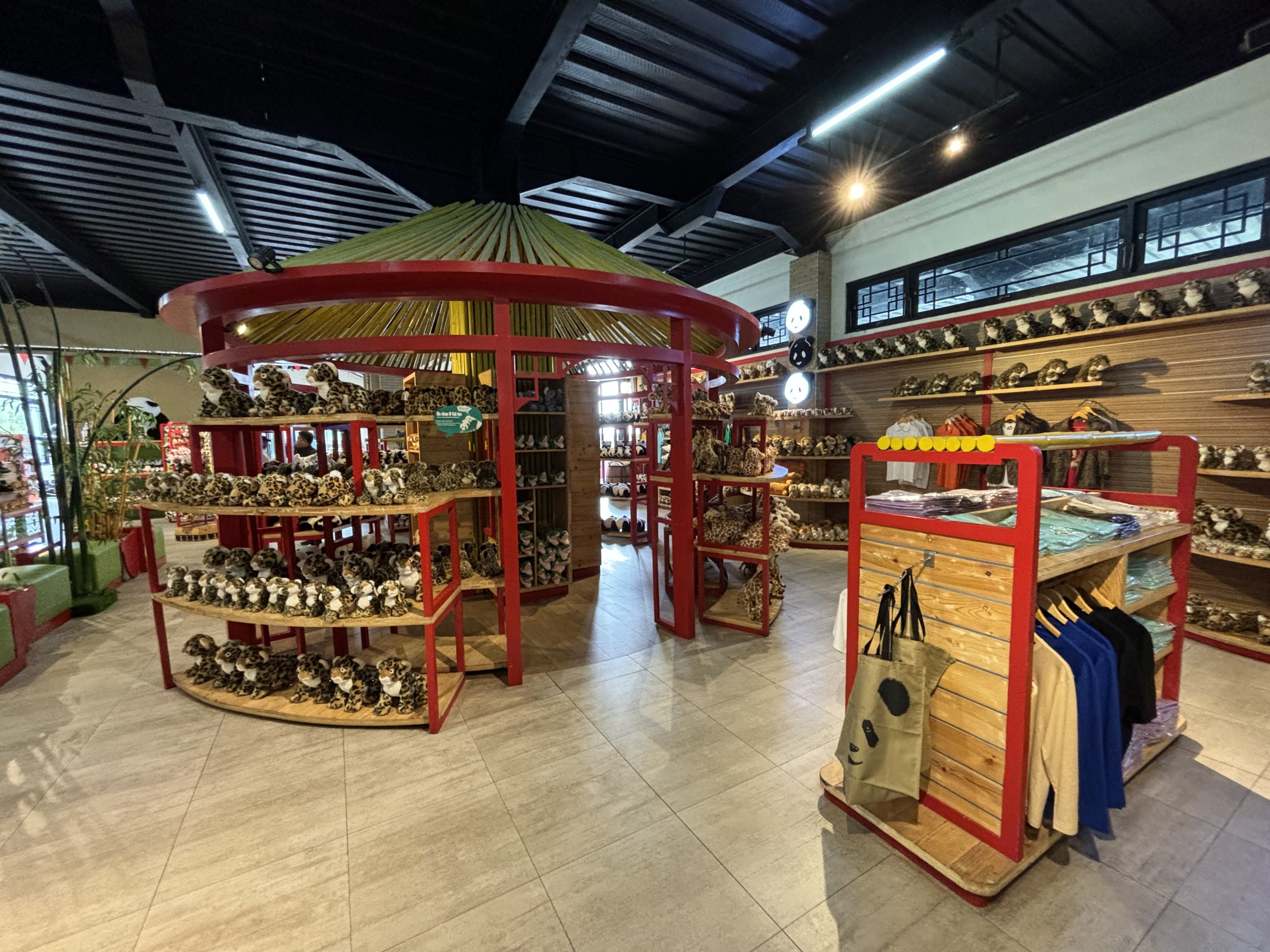 Gift Shop - Giant Panda Complex