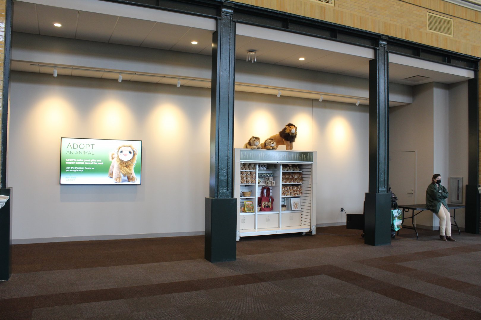 Gift Shop - Pepper Family Wildlife Center