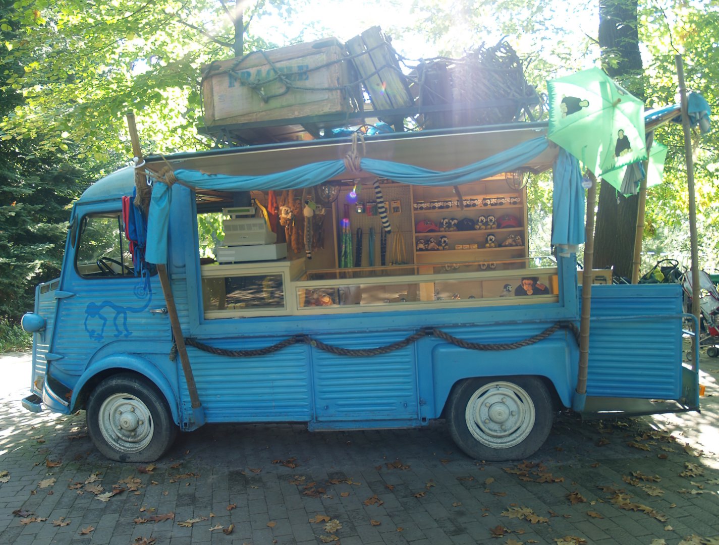 Gift shop truck, 2007-09-16