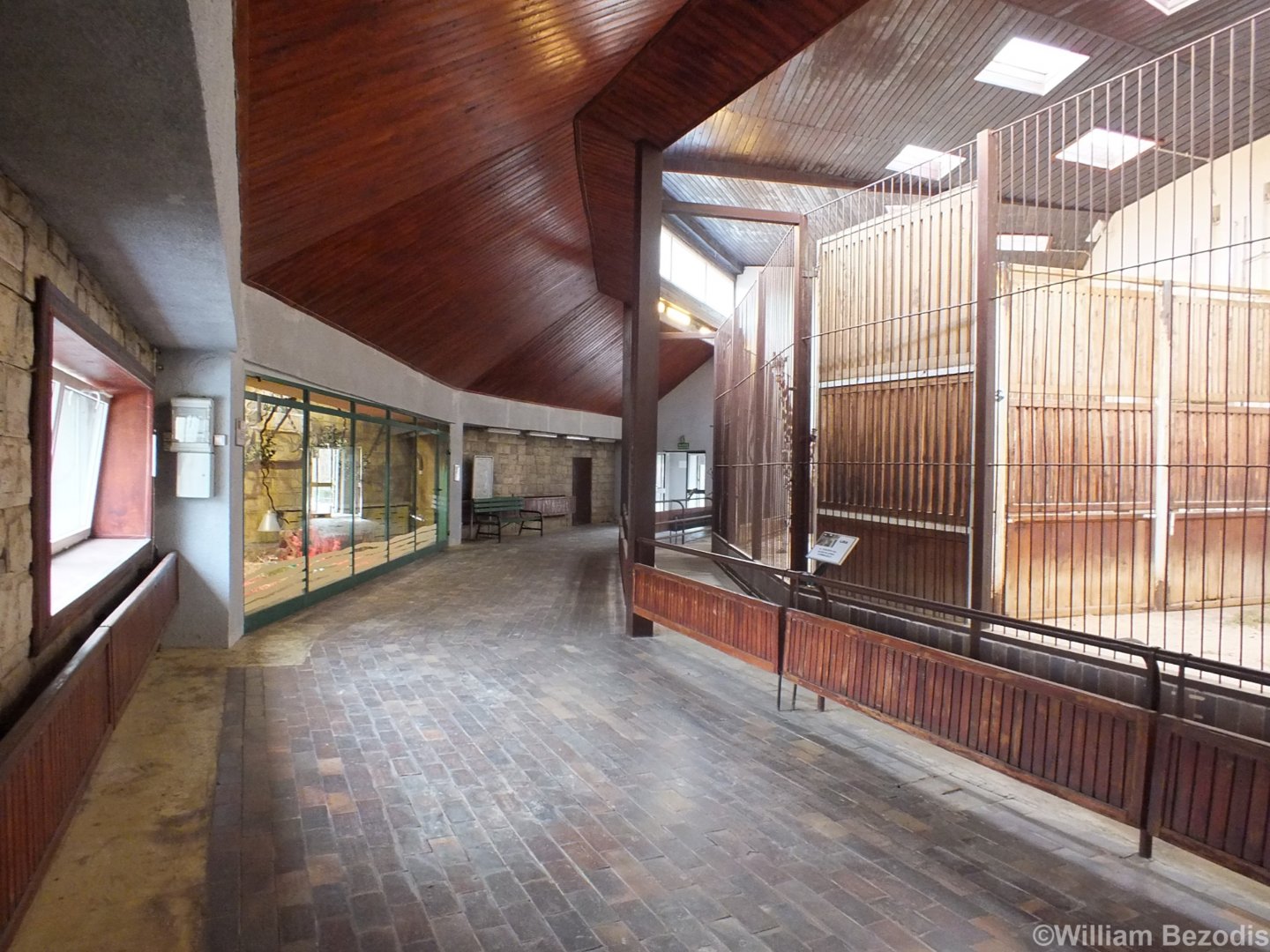 Giraffe House Indoors