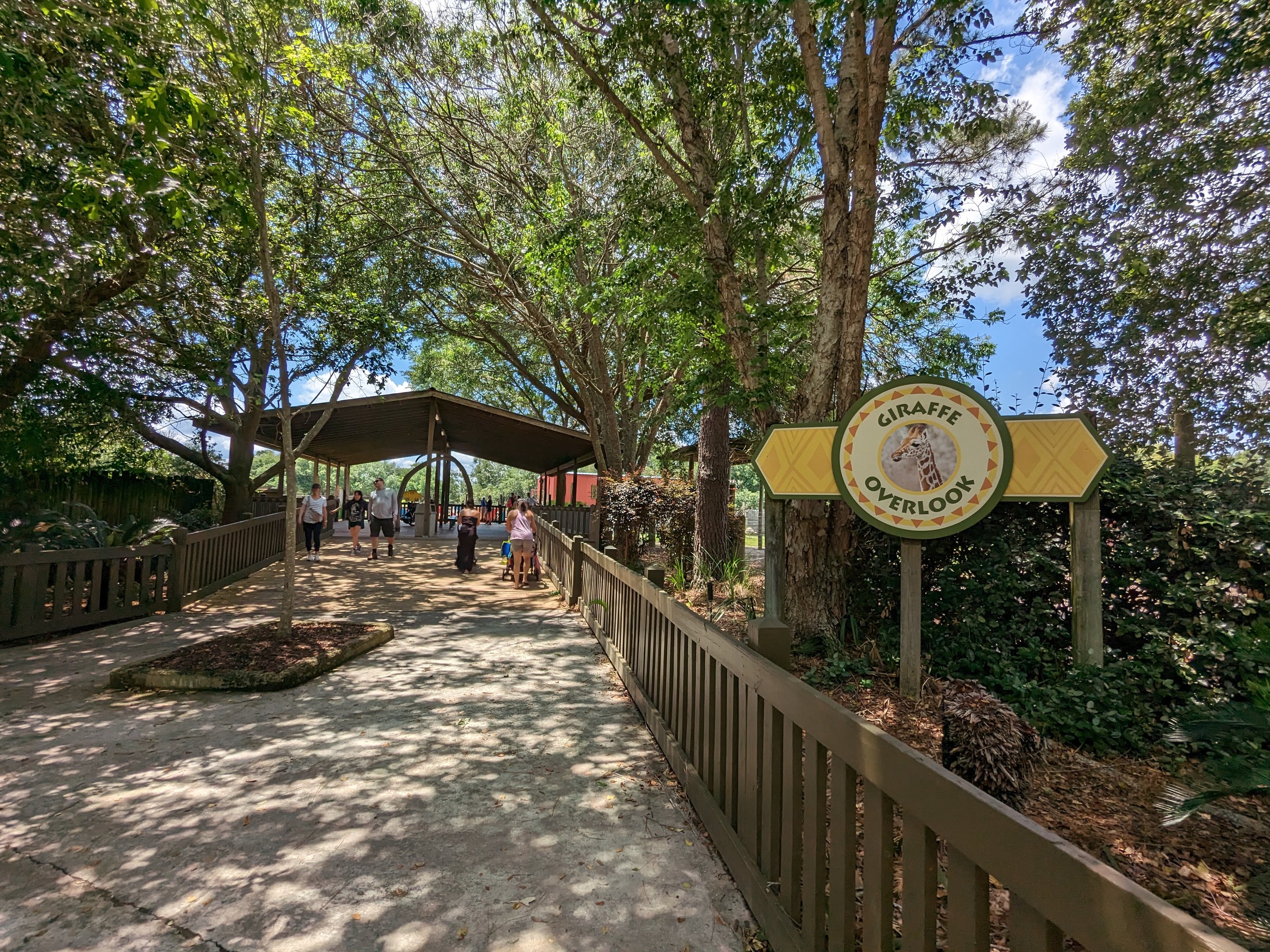 Giraffe overlook - entrance