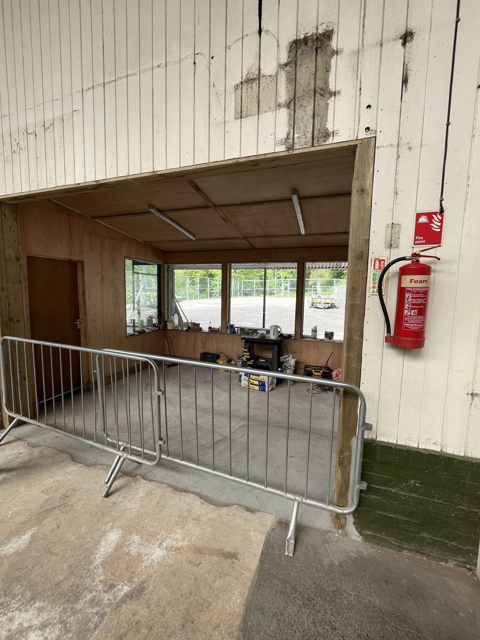 Giraffe padlock viewing window inside house