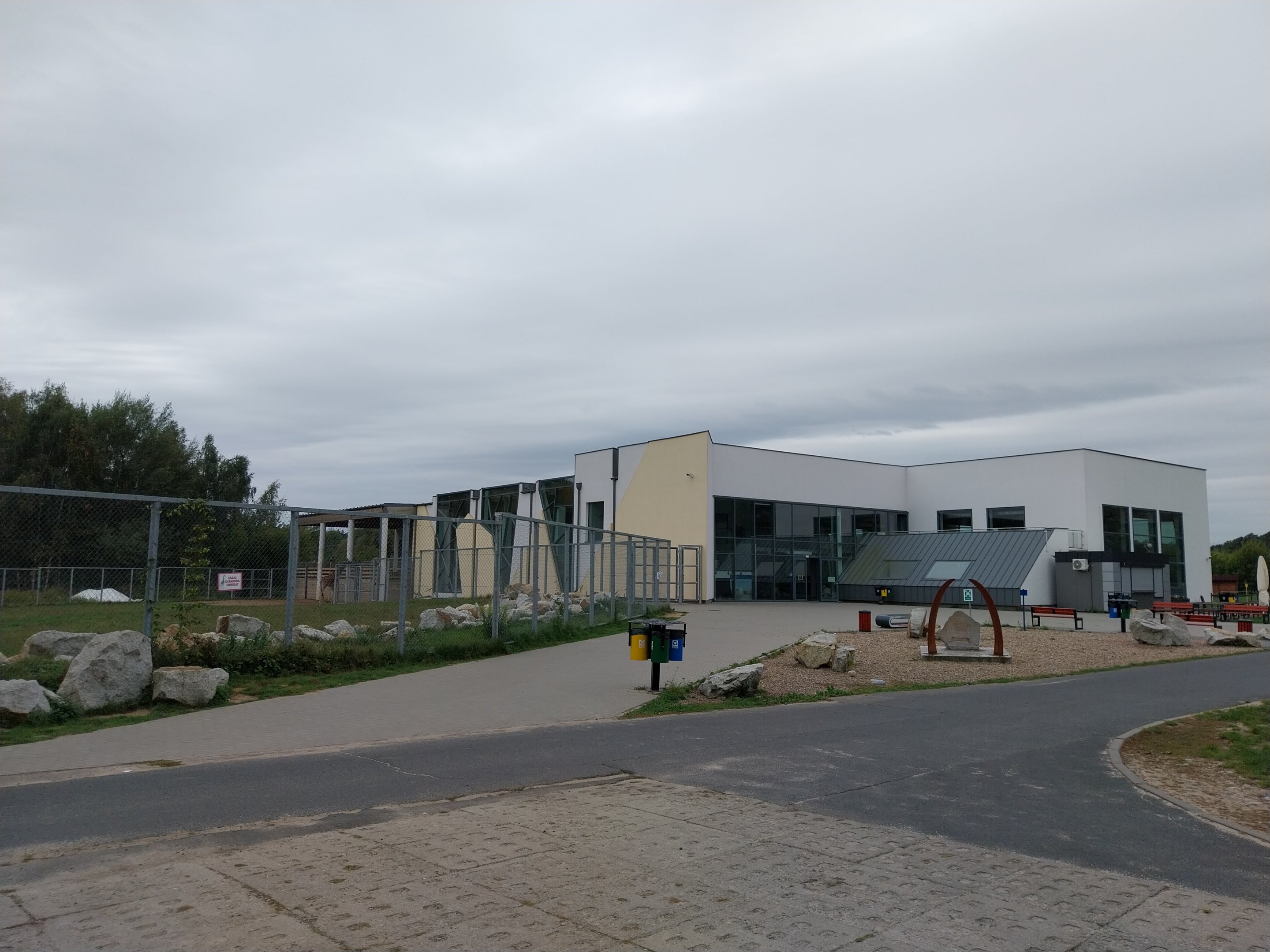 Giraffe & Rhino Building - Front side