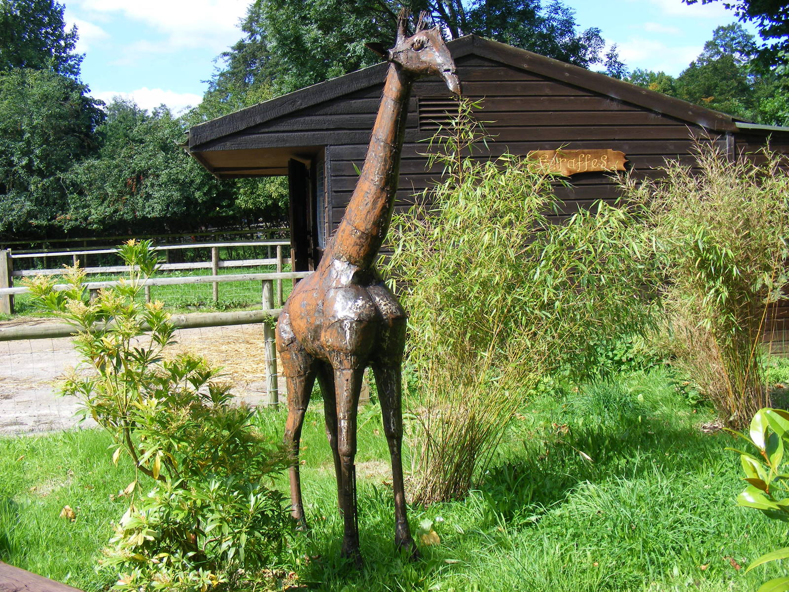 Giraffe statue at Birmingham Nature Centre, 30 August 2010