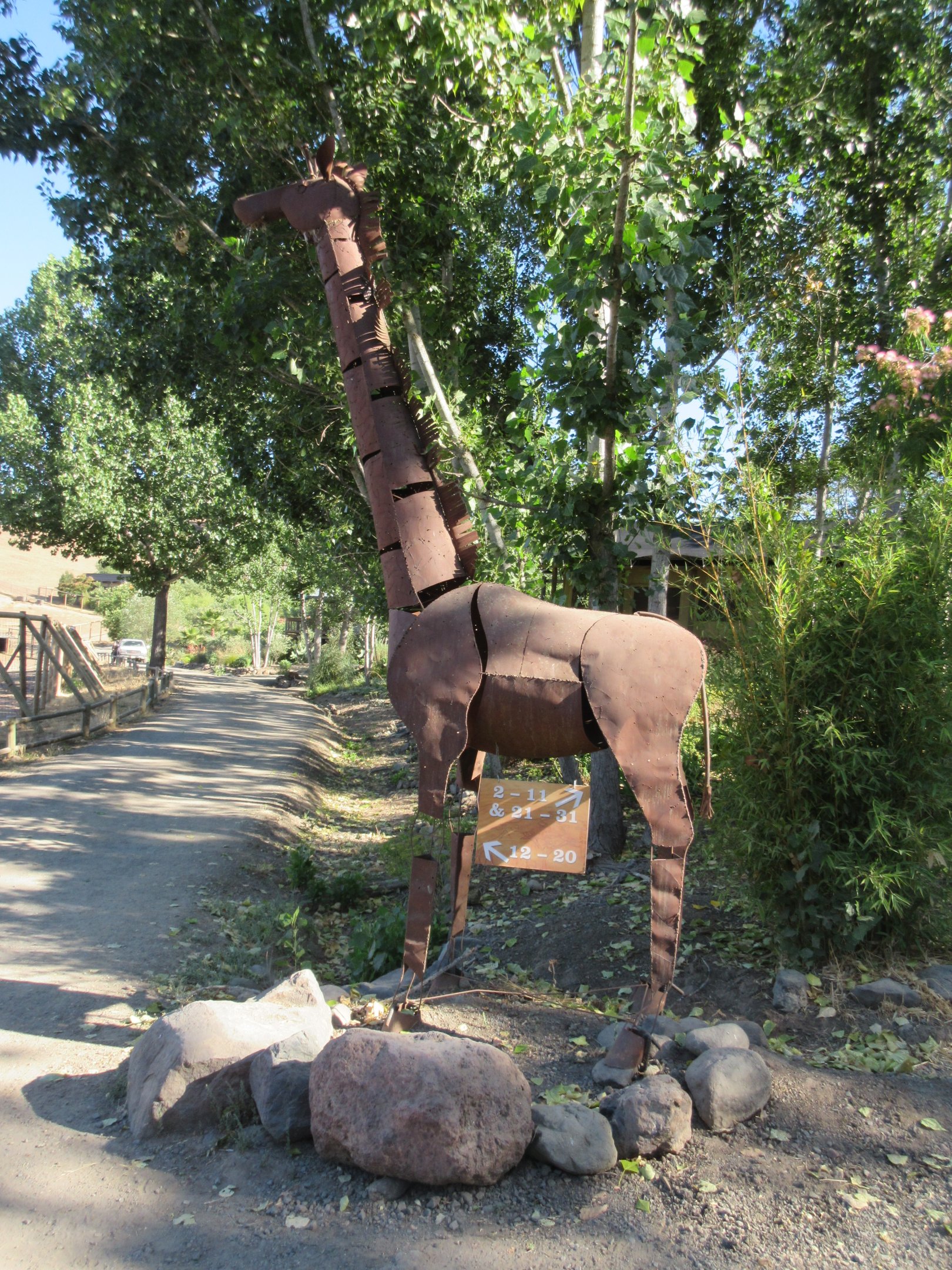 Giraffe Statue