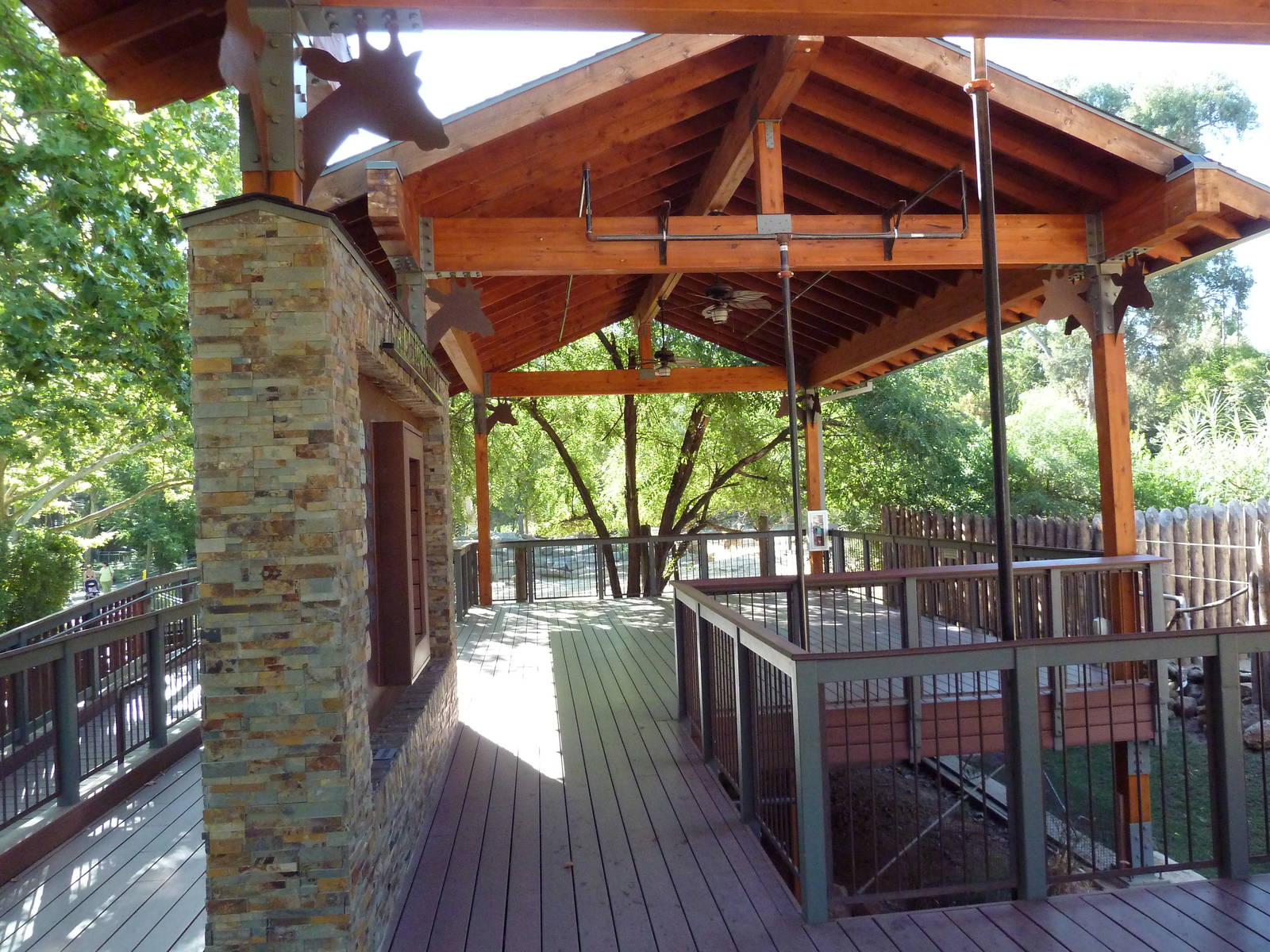 Giraffe Viewing Platform