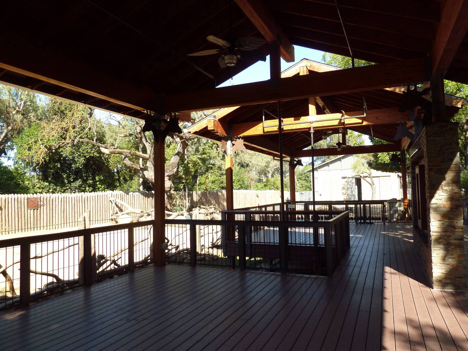 Giraffe Viewing Platform