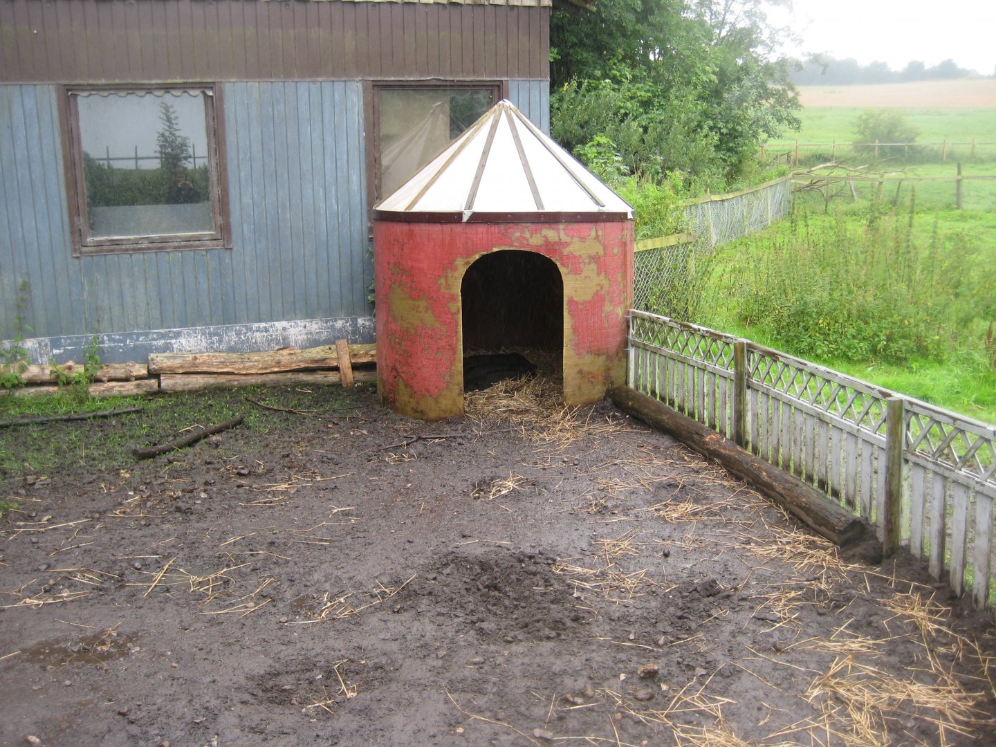 Glad Zoo - Pig enclosure